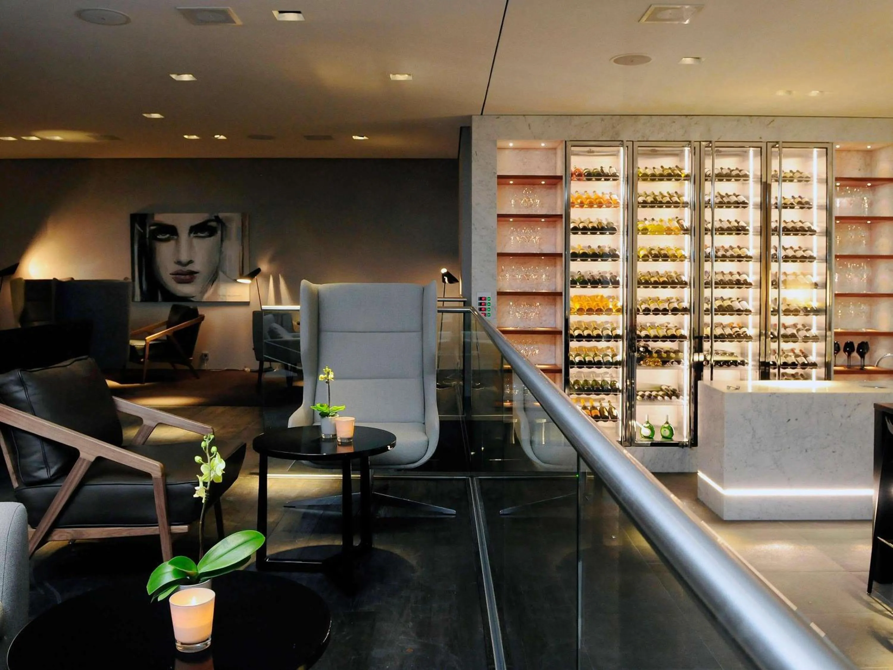 Lounge or bar in Pullman Eindhoven Cocagne