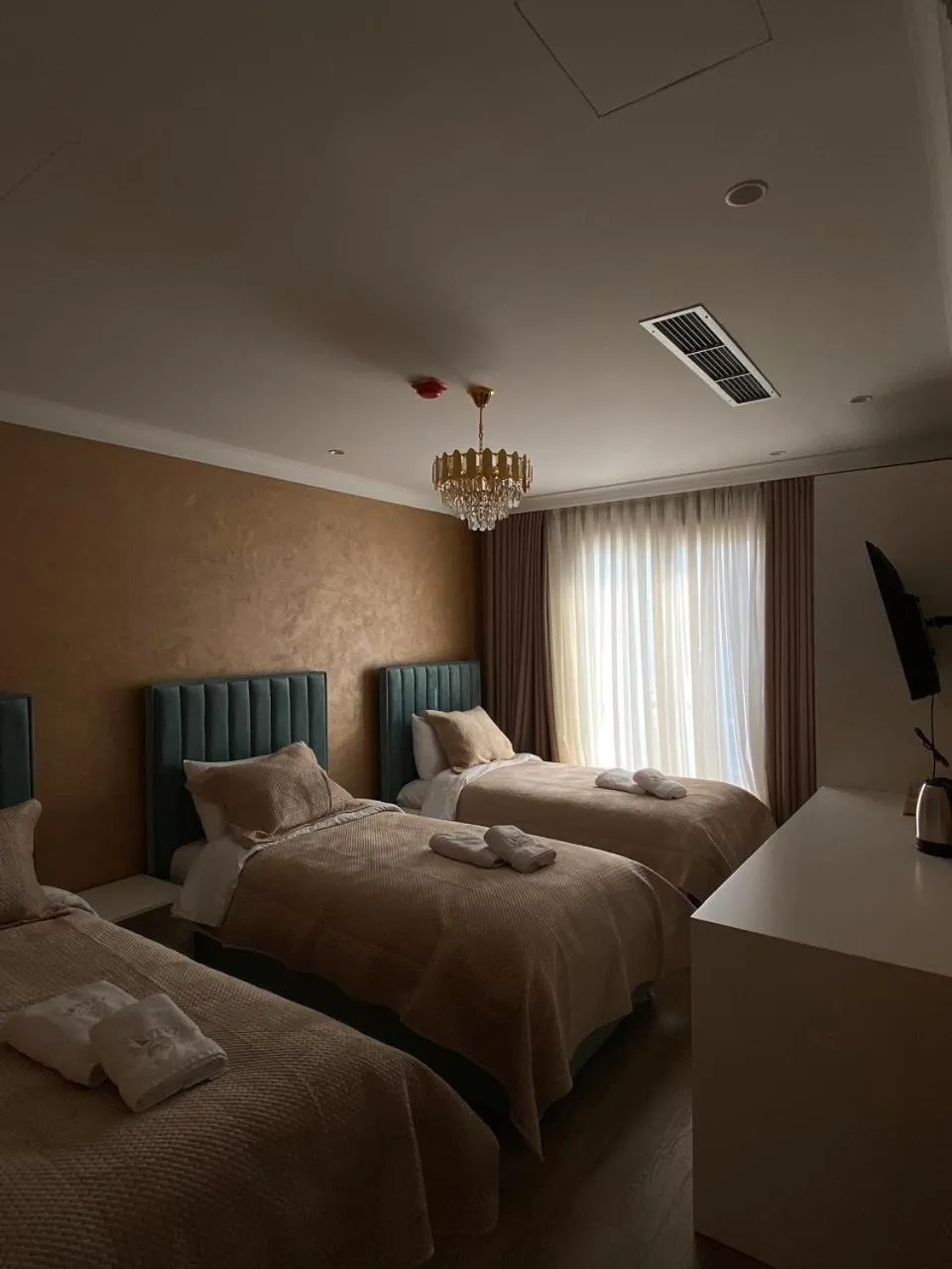 TV and multimedia, Bed in Hotel Eiffel