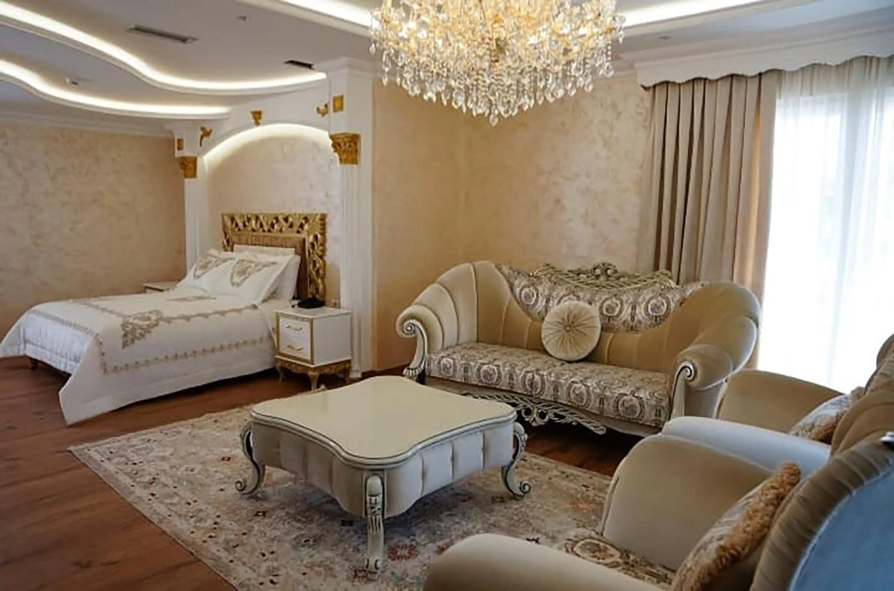 Photo of the whole room, Bed in Hotel Eiffel