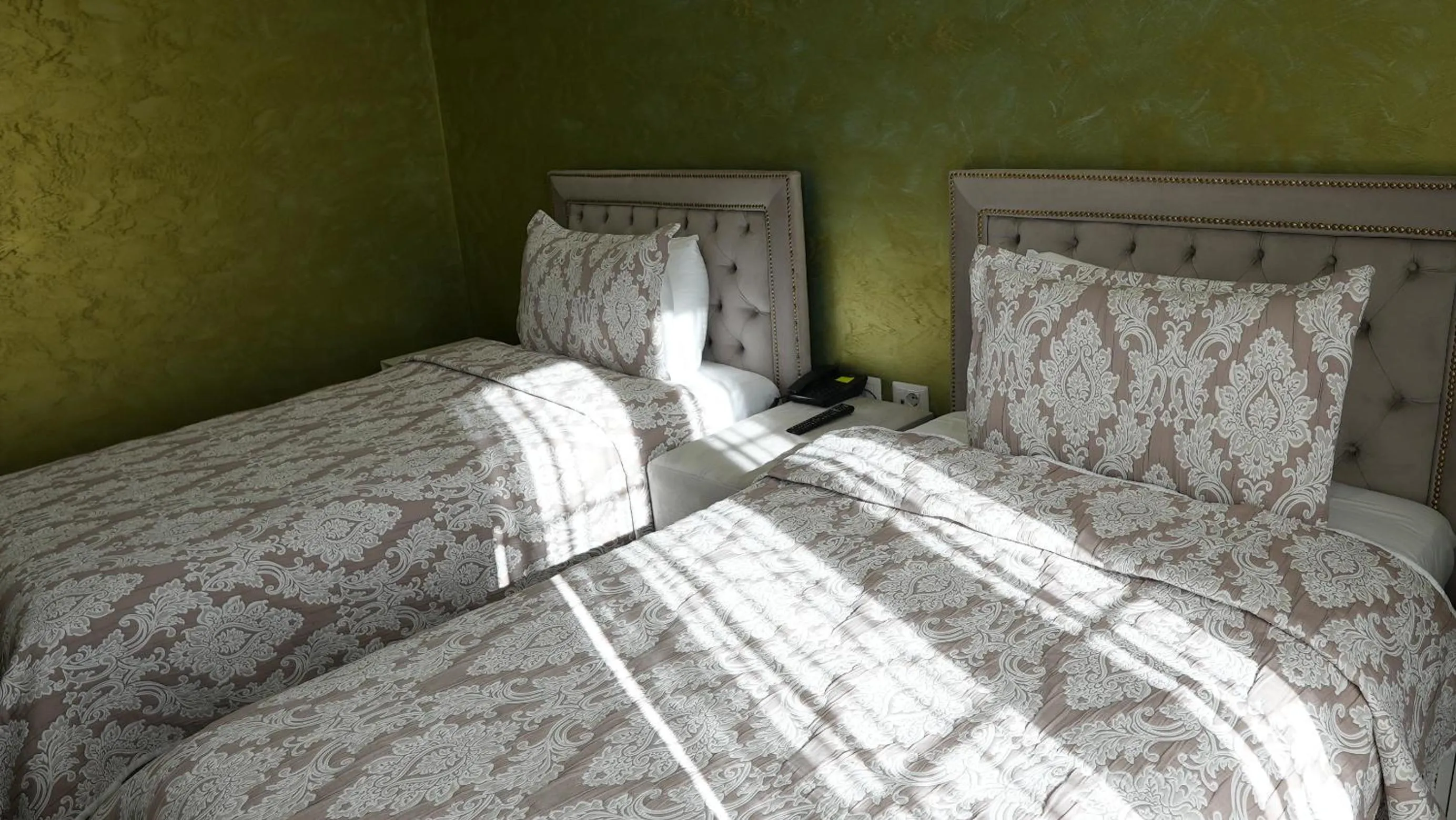 Bedroom, Bed in Hotel Eiffel