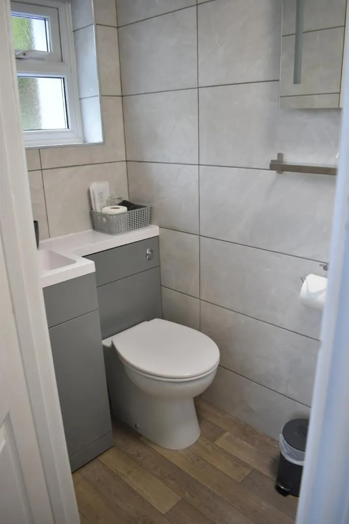 Bathroom in Acorn Lodge