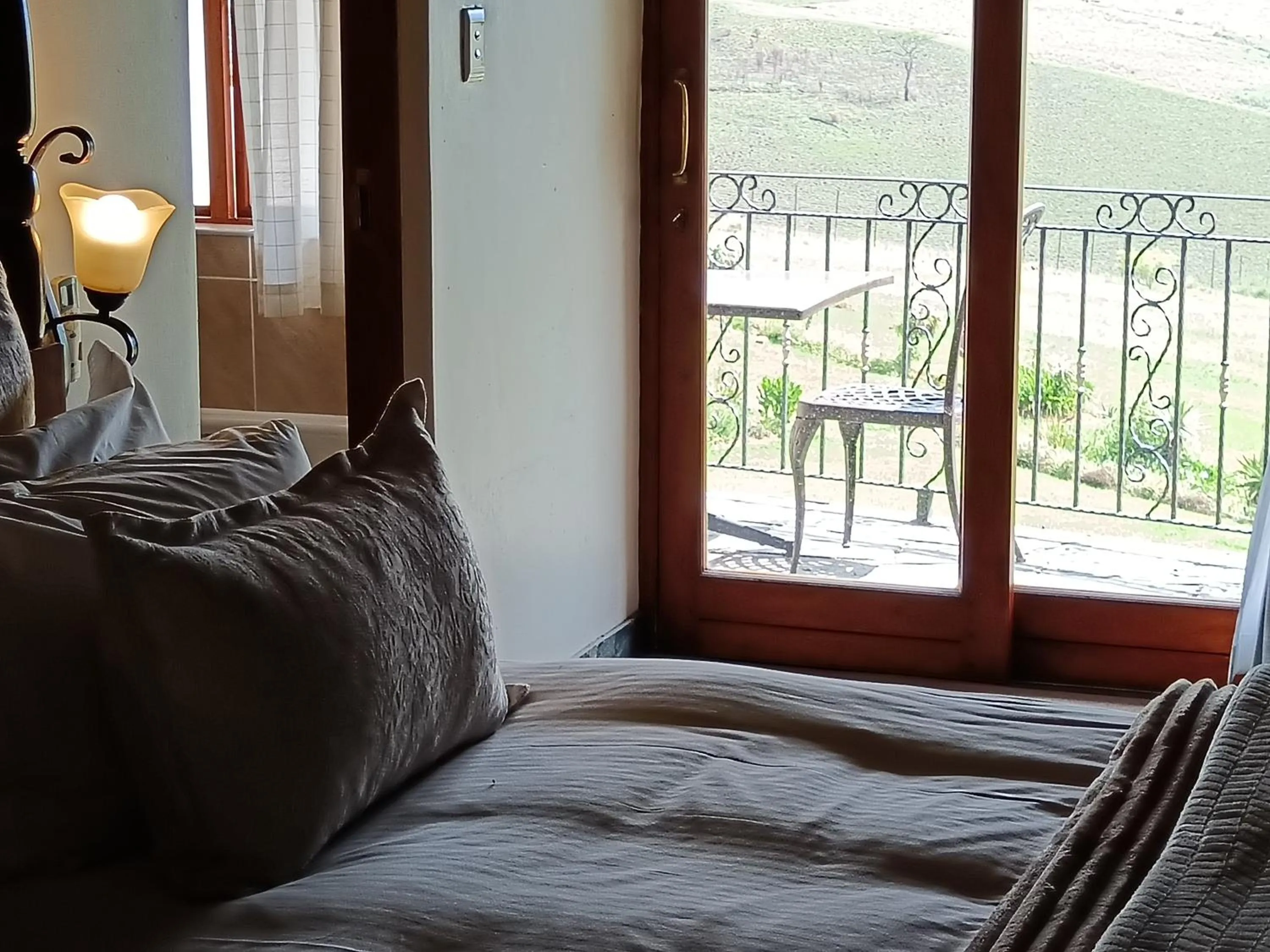 Balcony/Terrace, Bed in Inkungu Lodge