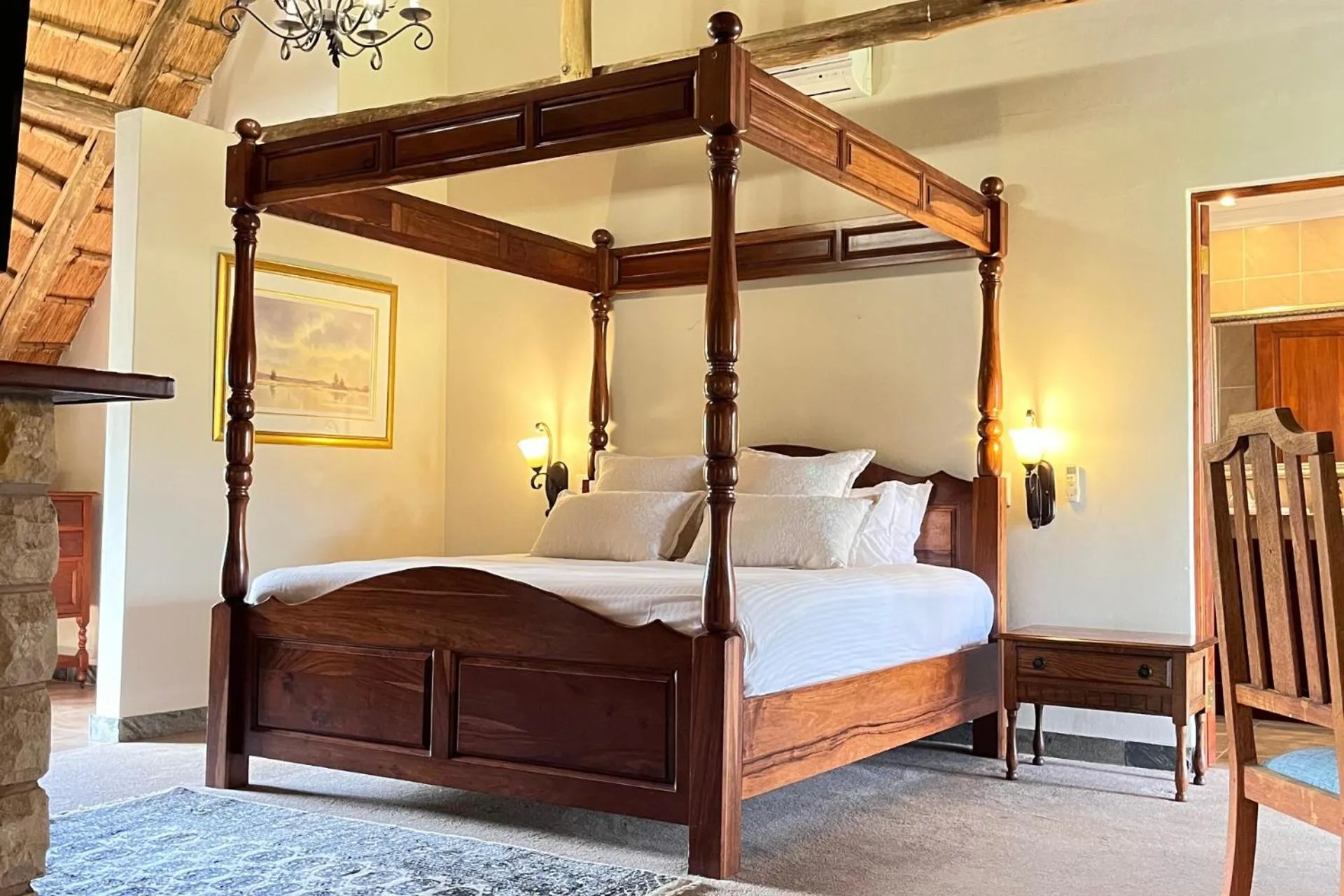 Bed in Inkungu Lodge