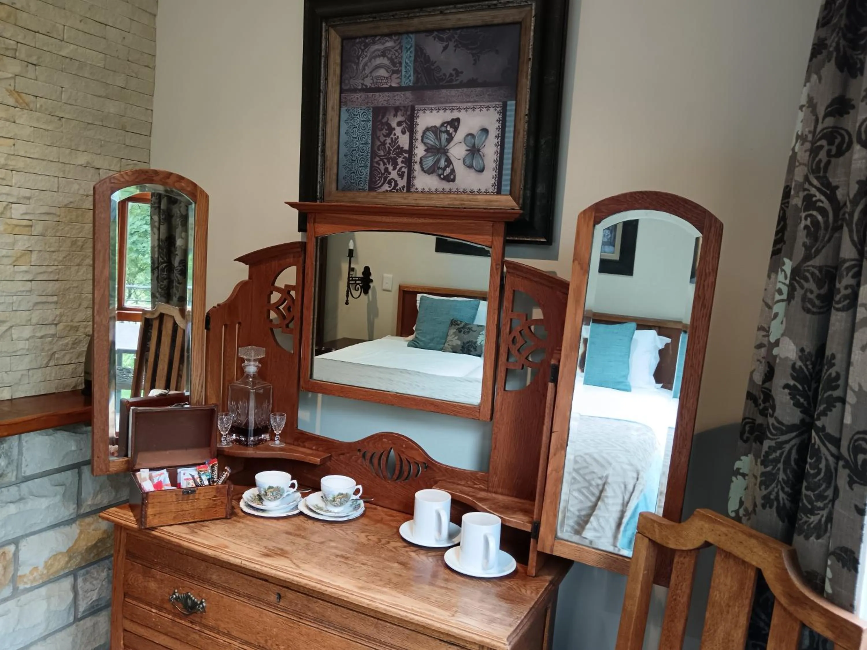 Coffee/tea facilities, Bed in Inkungu Lodge