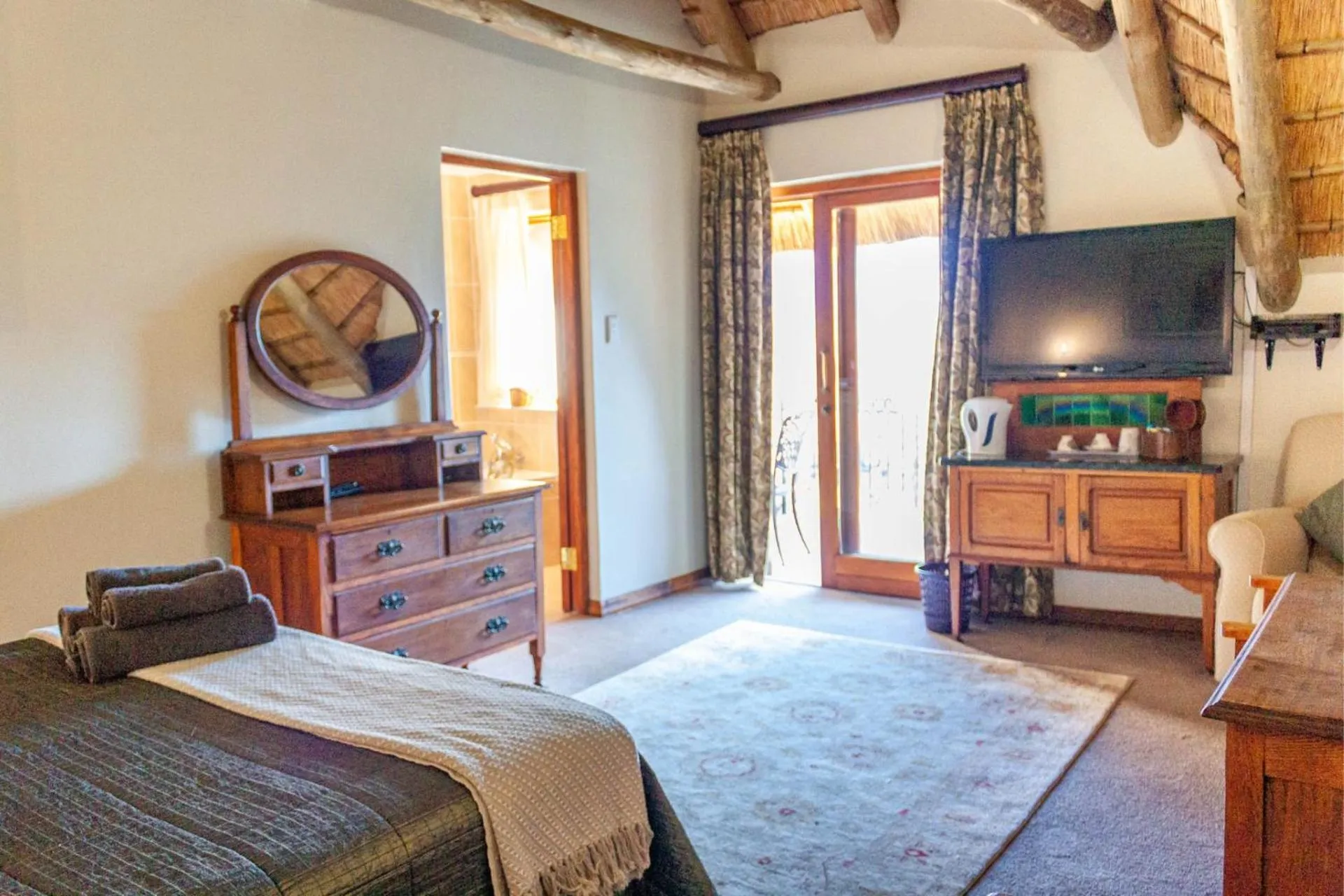 Bed in Inkungu Lodge