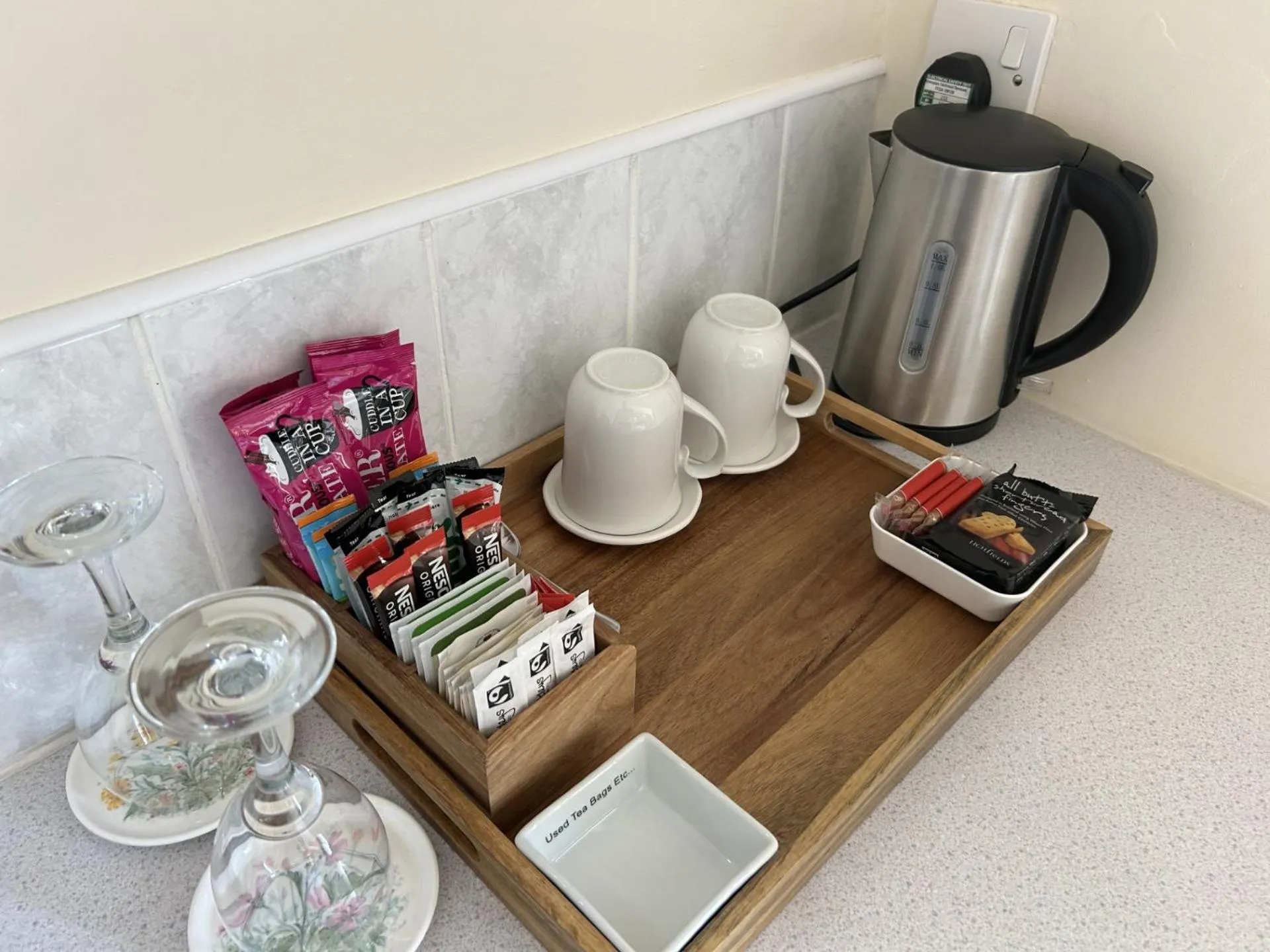 Coffee/tea facilities in Corunna Bed & Breakfast and Corunna Cottage