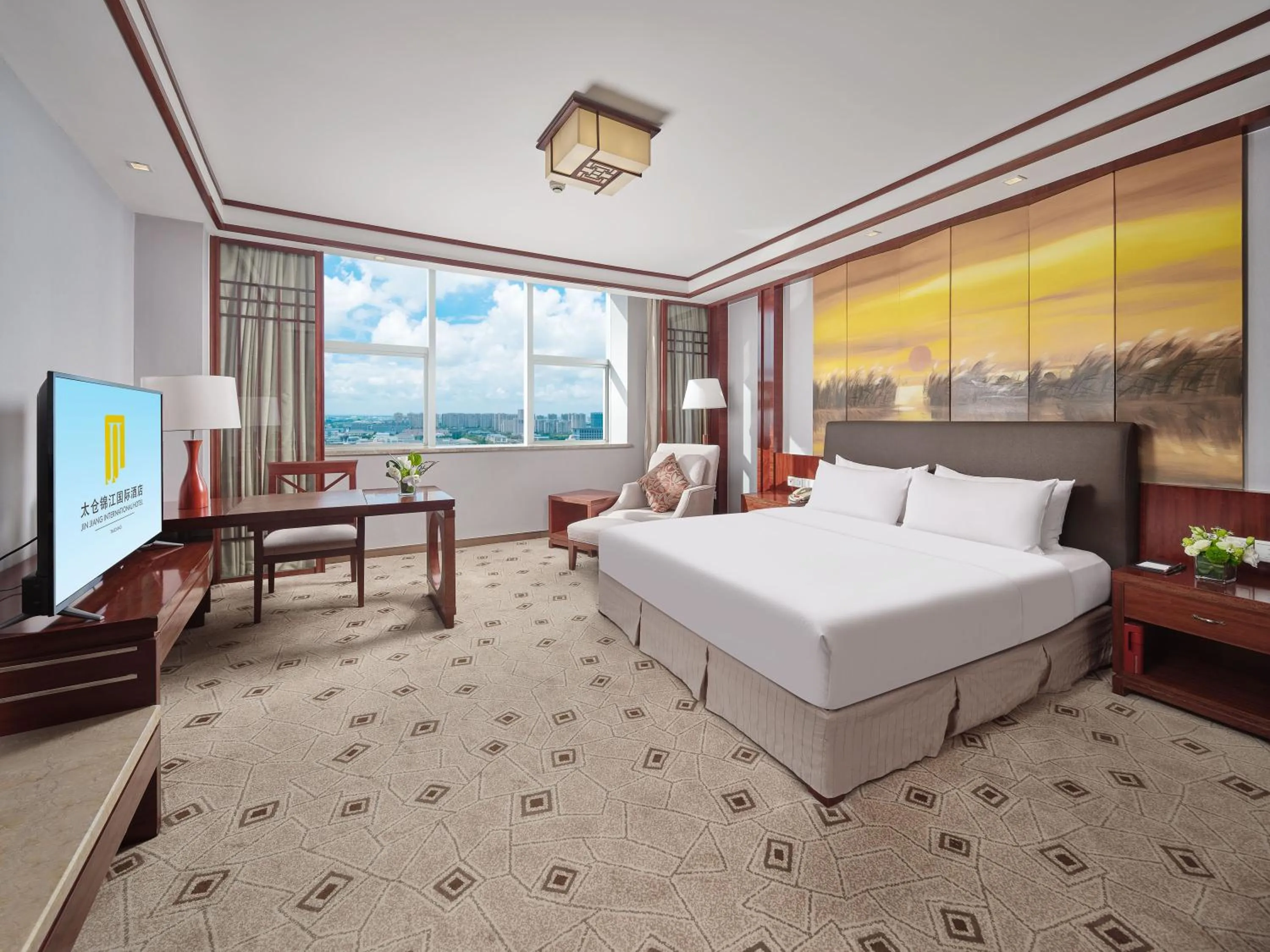 Photo of the whole room, Bed in Jin Jiang International Hotel Taicang