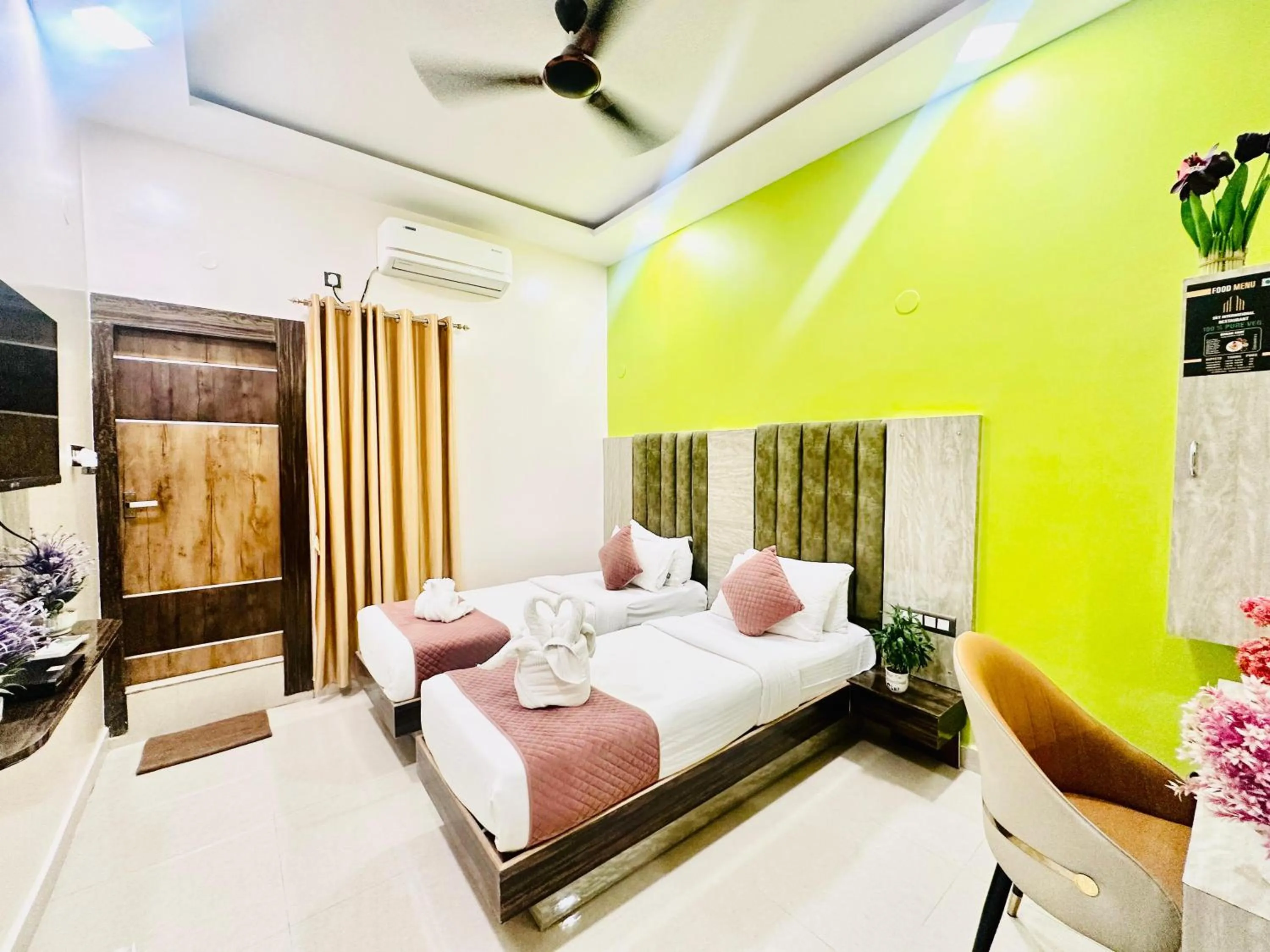 Property building, Bed in Hotel Sky International- Airport Zone Hyderabad