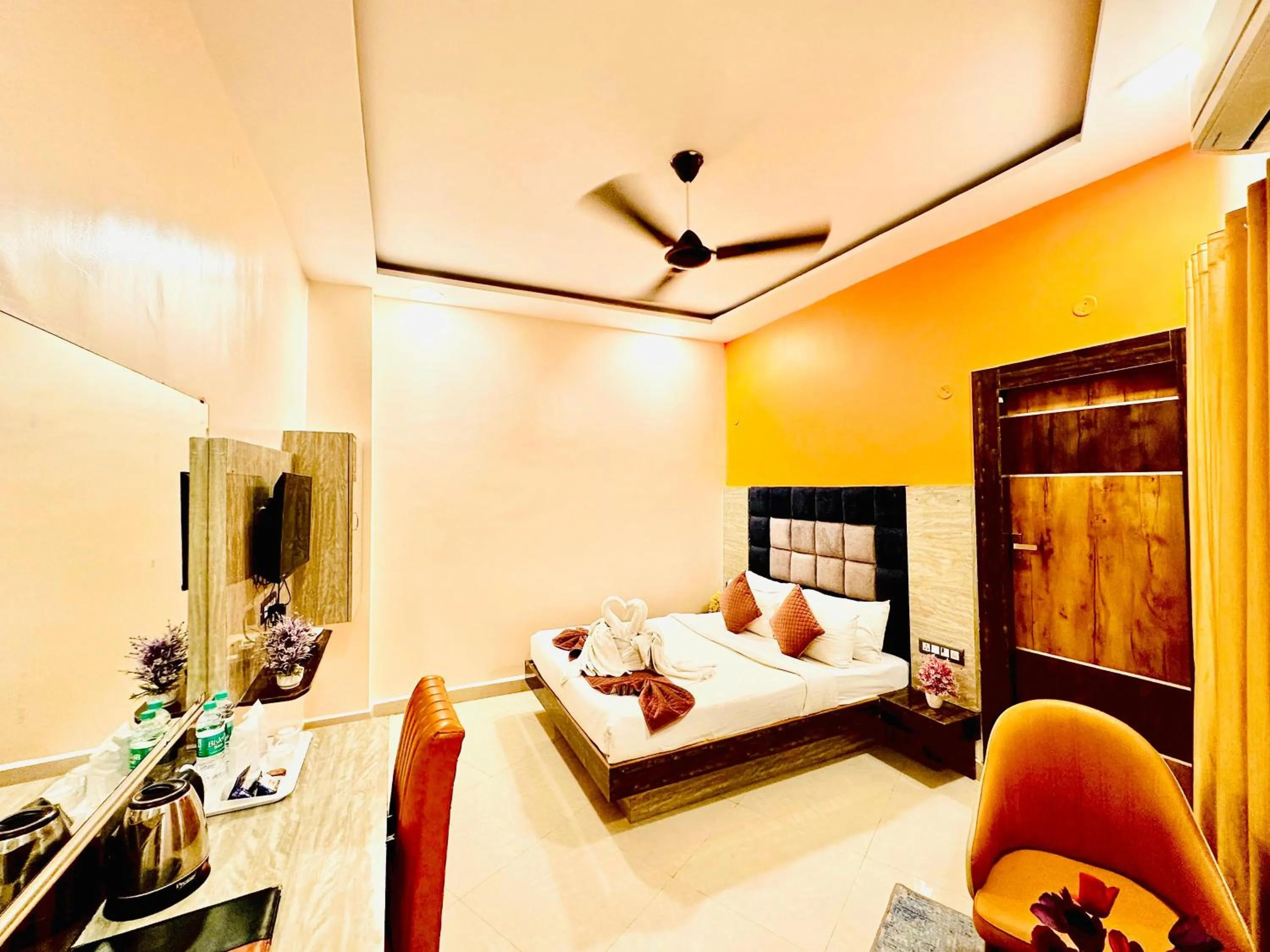 Property building, Bed in Hotel Sky International- Airport Zone Hyderabad