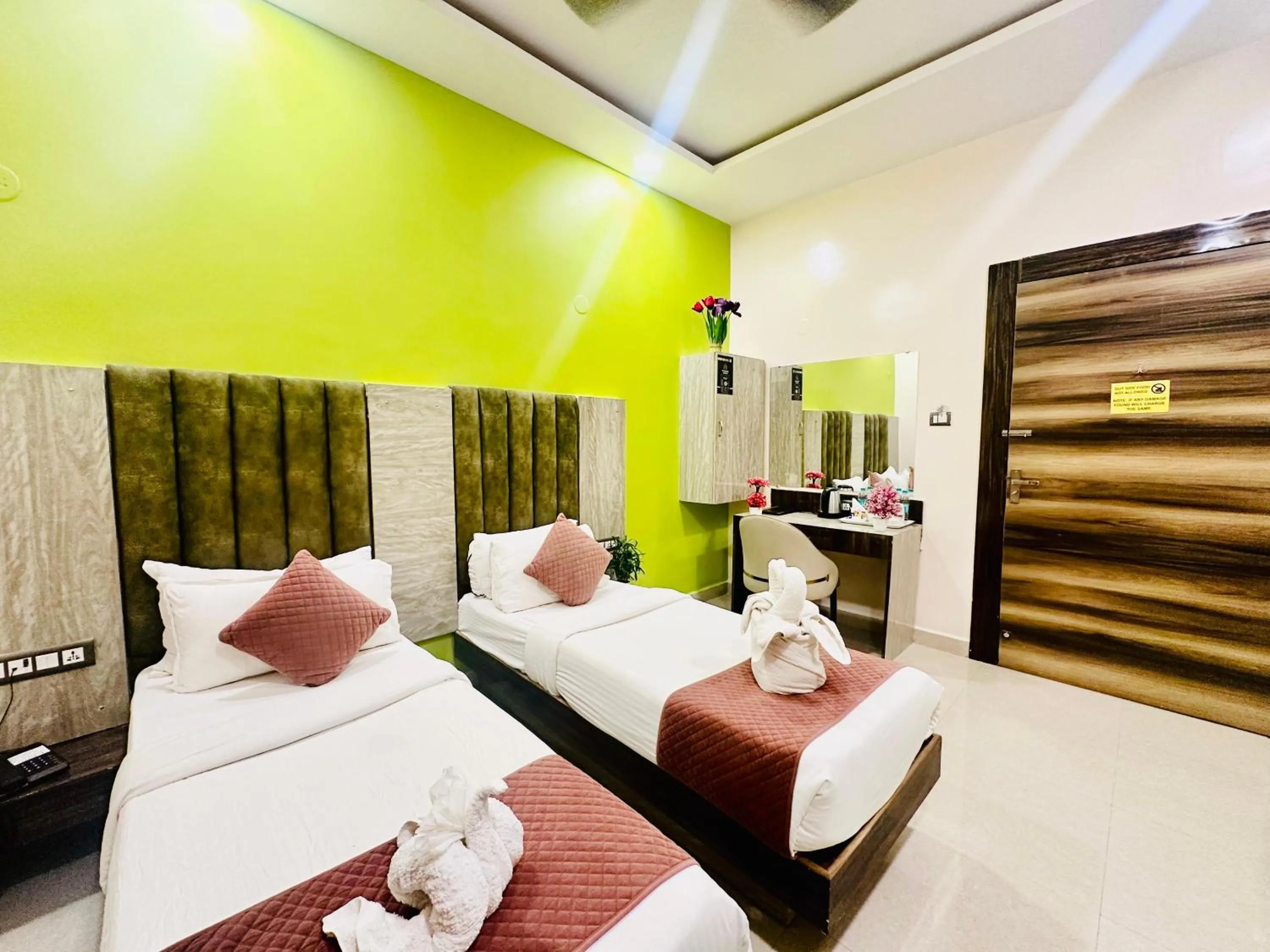 Property building, Bed in Hotel Sky International- Airport Zone Hyderabad