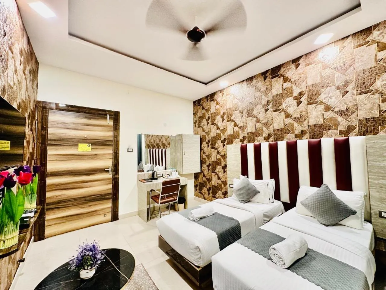 Property building, Bed in Hotel Sky International- Airport Zone Hyderabad