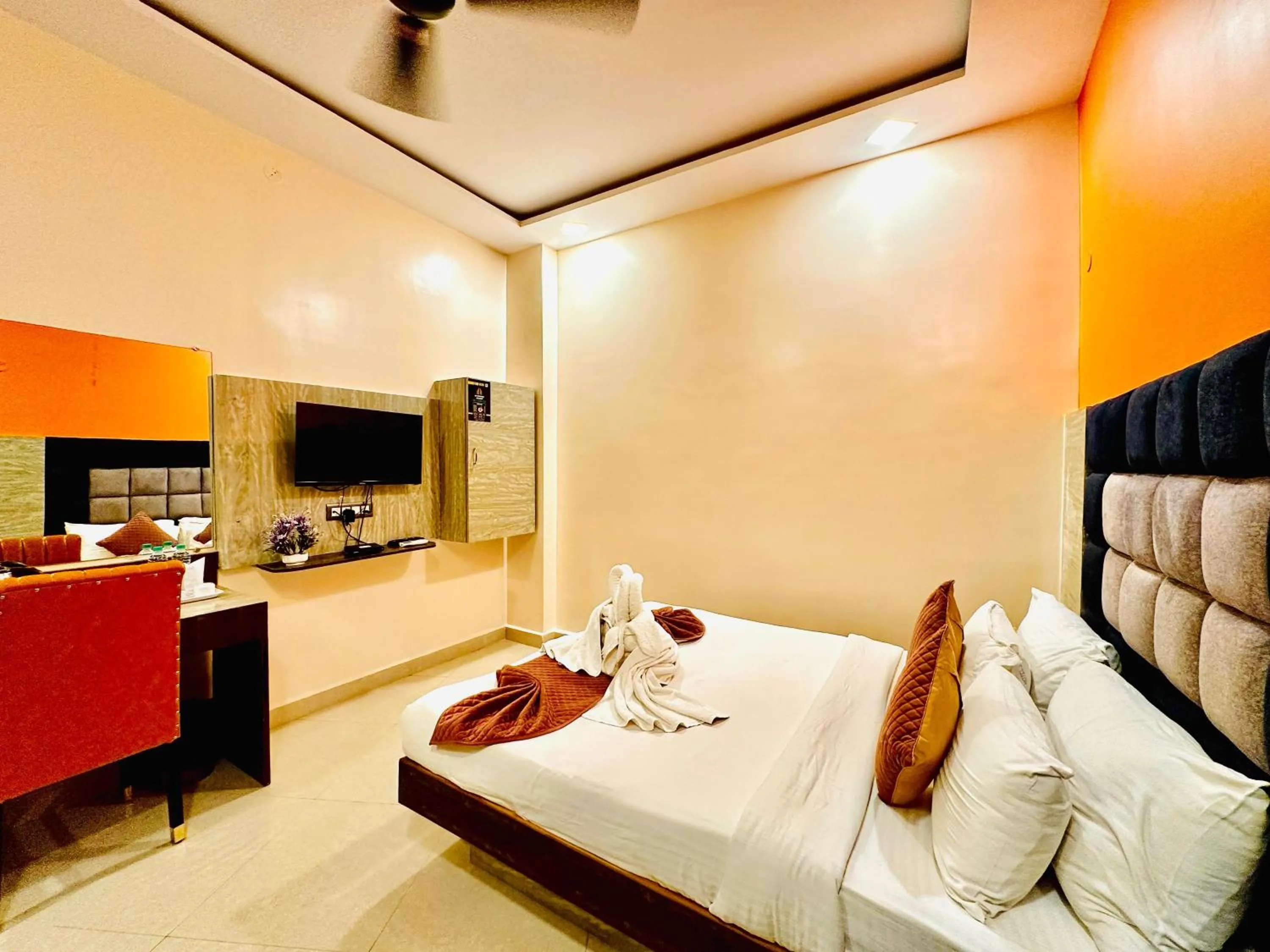 Property building, Bed in Hotel Sky International- Airport Zone Hyderabad
