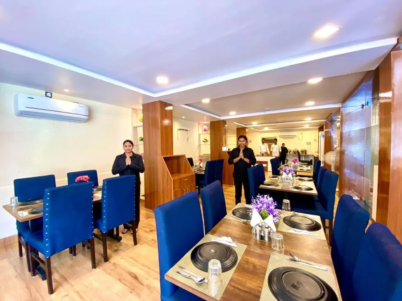 Restaurant/places to eat in Hotel Sky International- Airport Zone Hyderabad