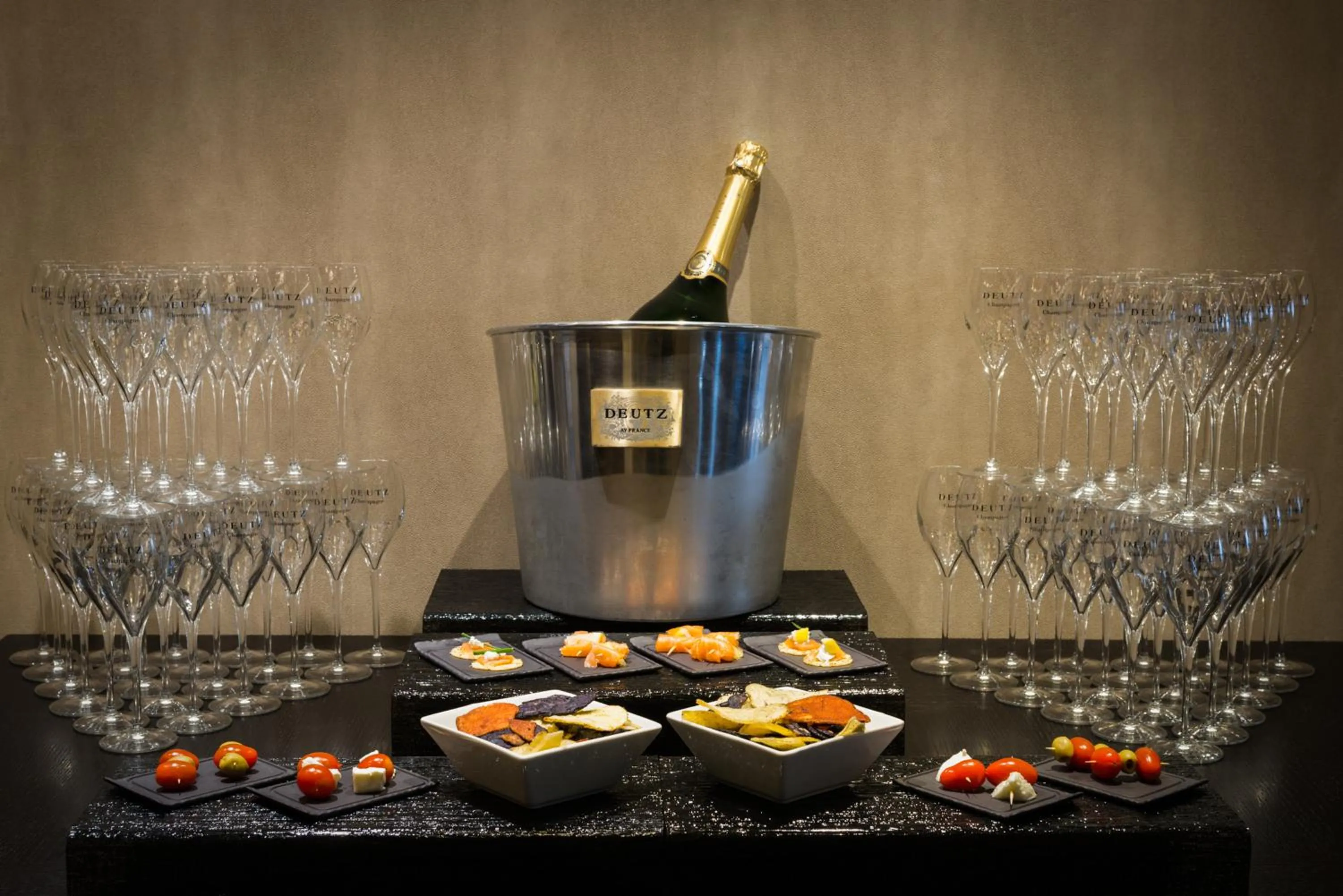 Food and drinks in Hôtel La Bourdonnais by Inwood Hotels