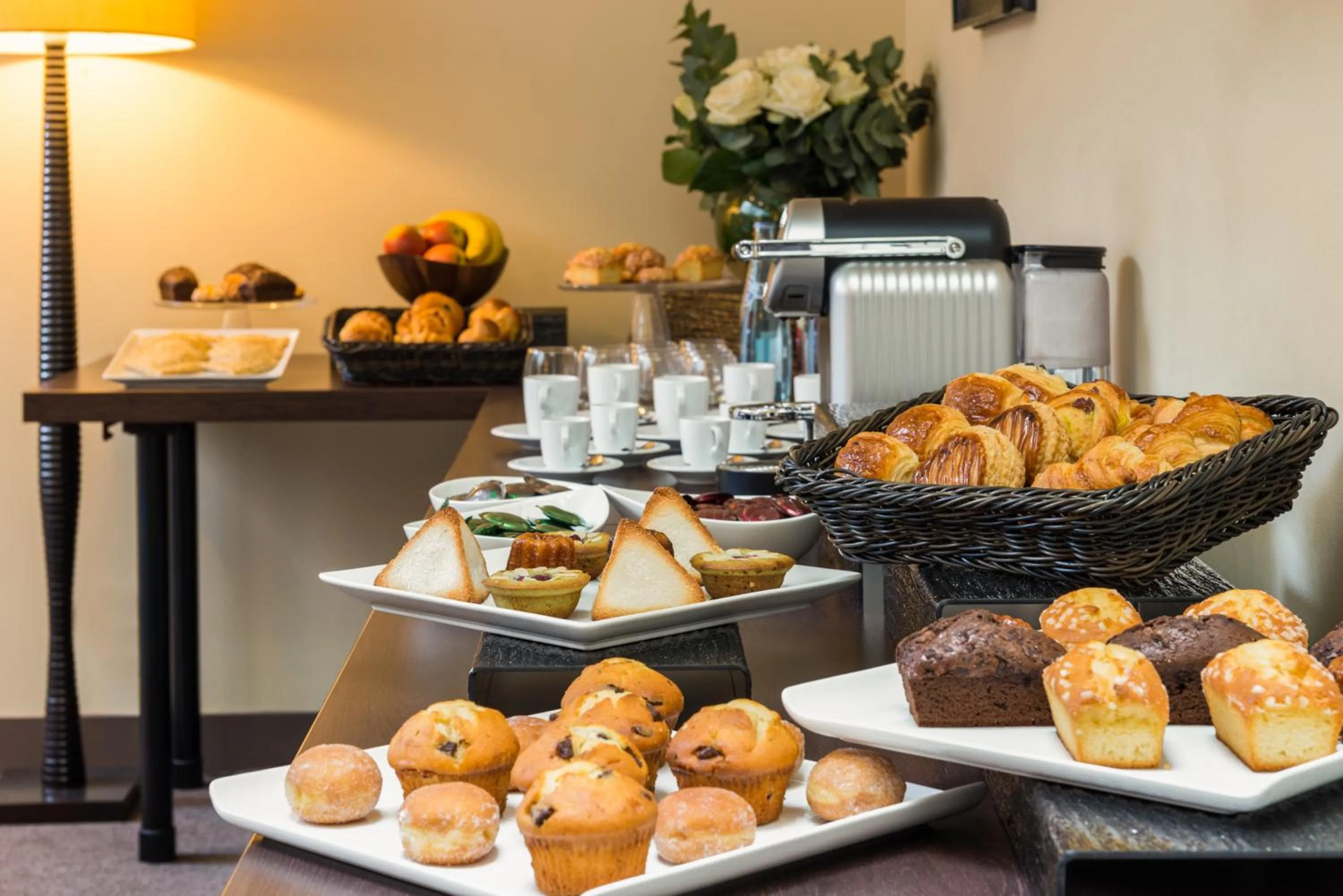 Continental breakfast in Hôtel La Bourdonnais by Inwood Hotels