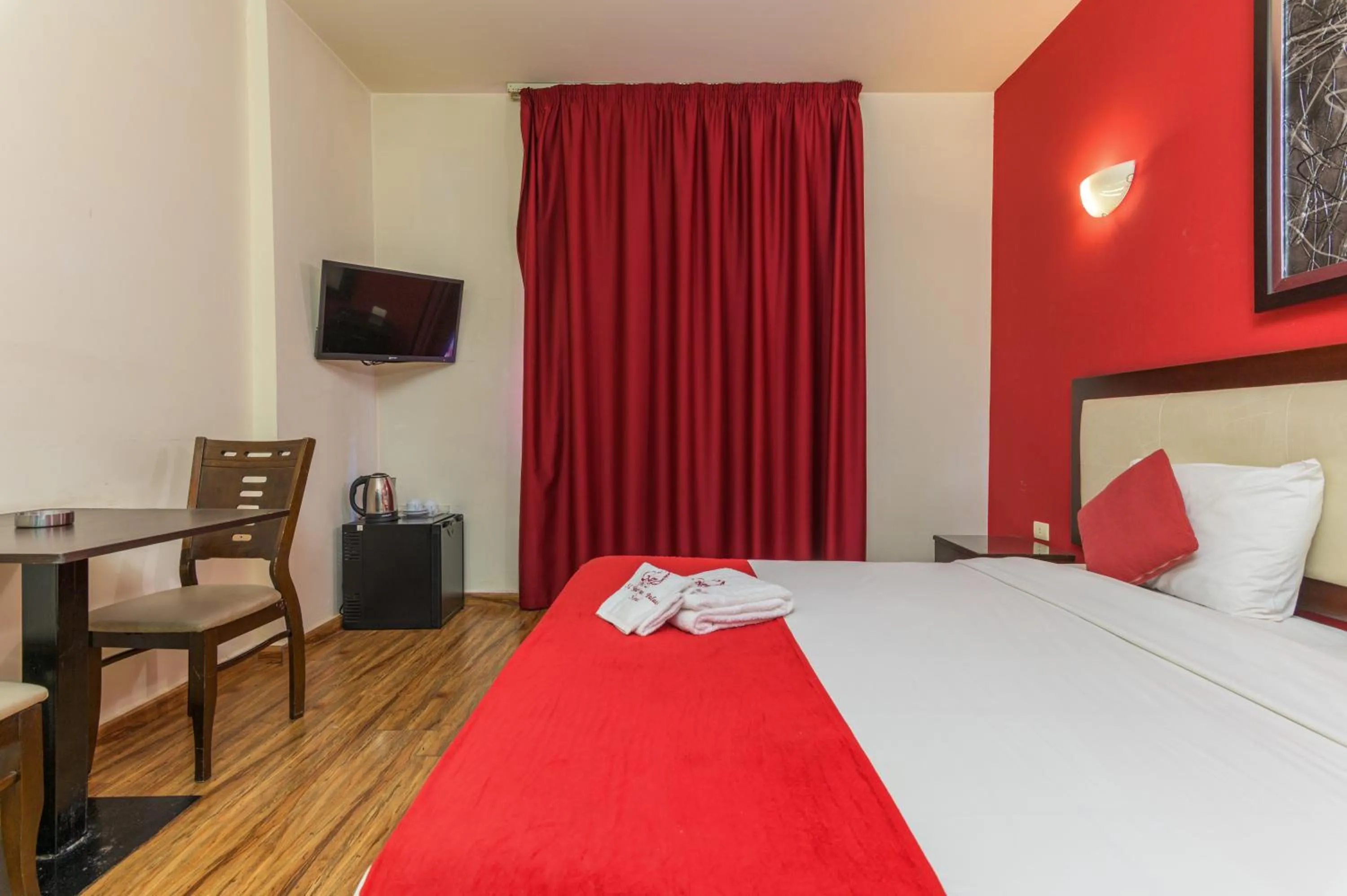 Bed in Al Murjan Palace Hotel Jounieh