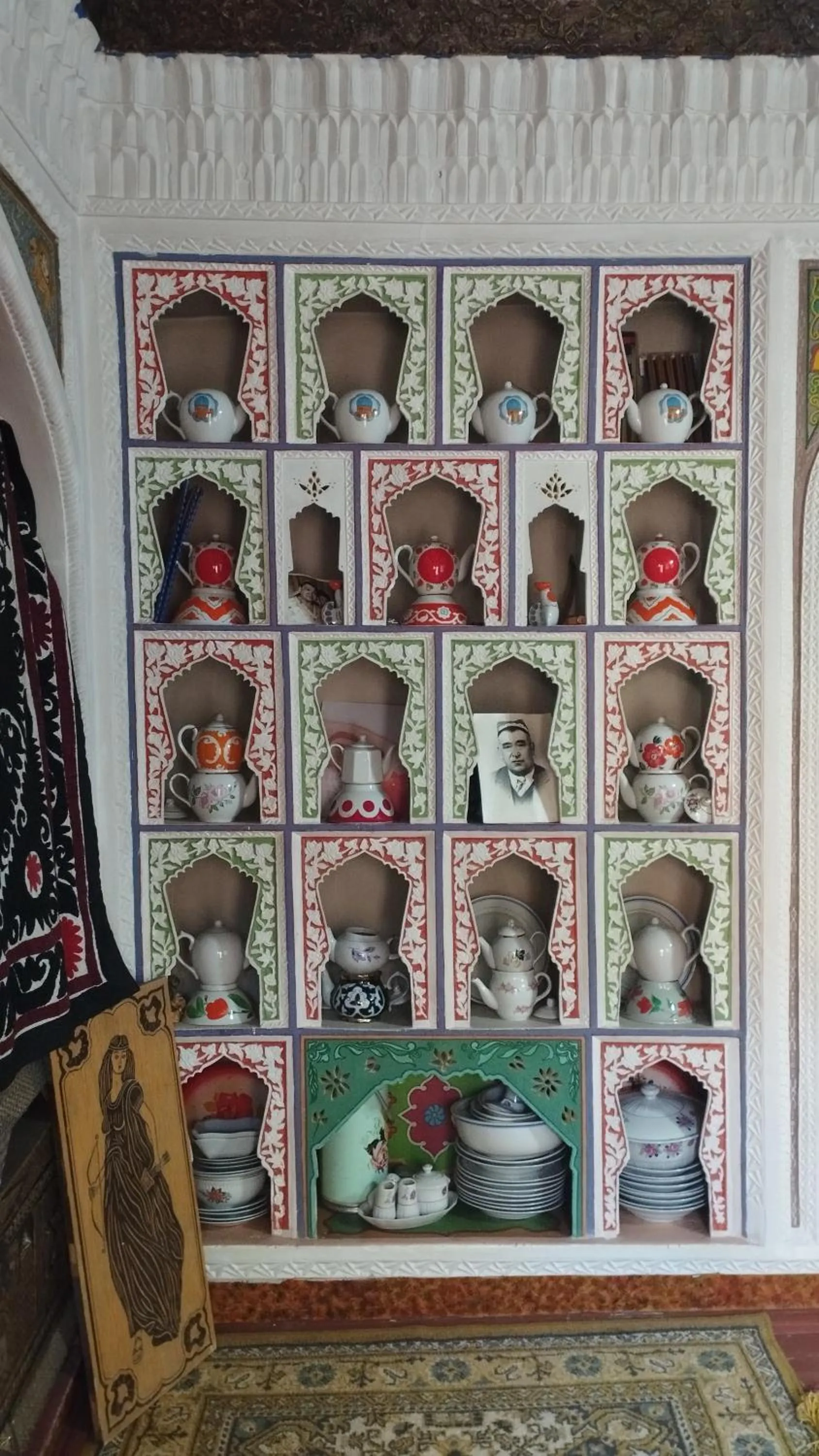 Restaurant/places to eat in Reyhana Unique House