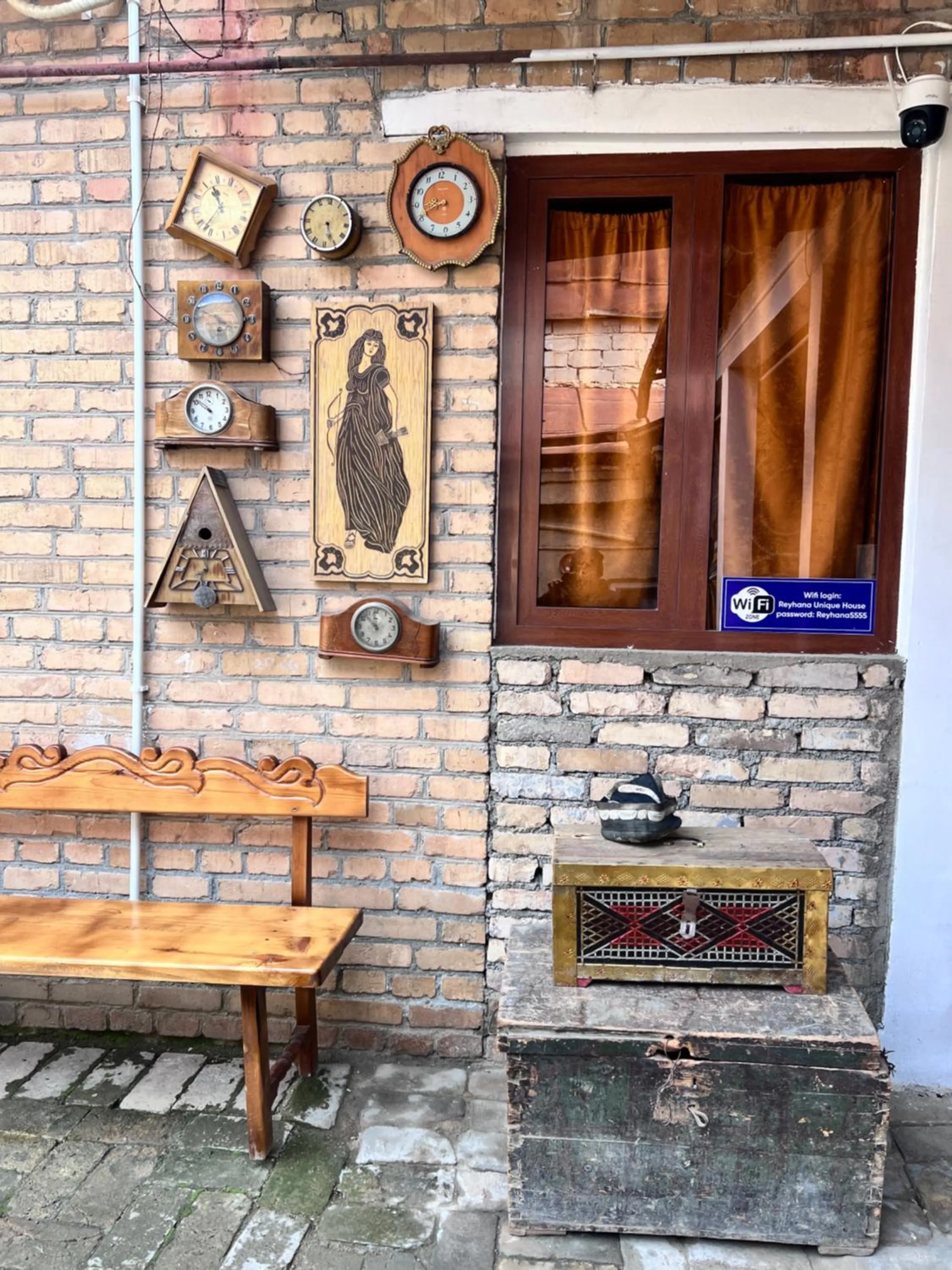 Day in Reyhana Unique House