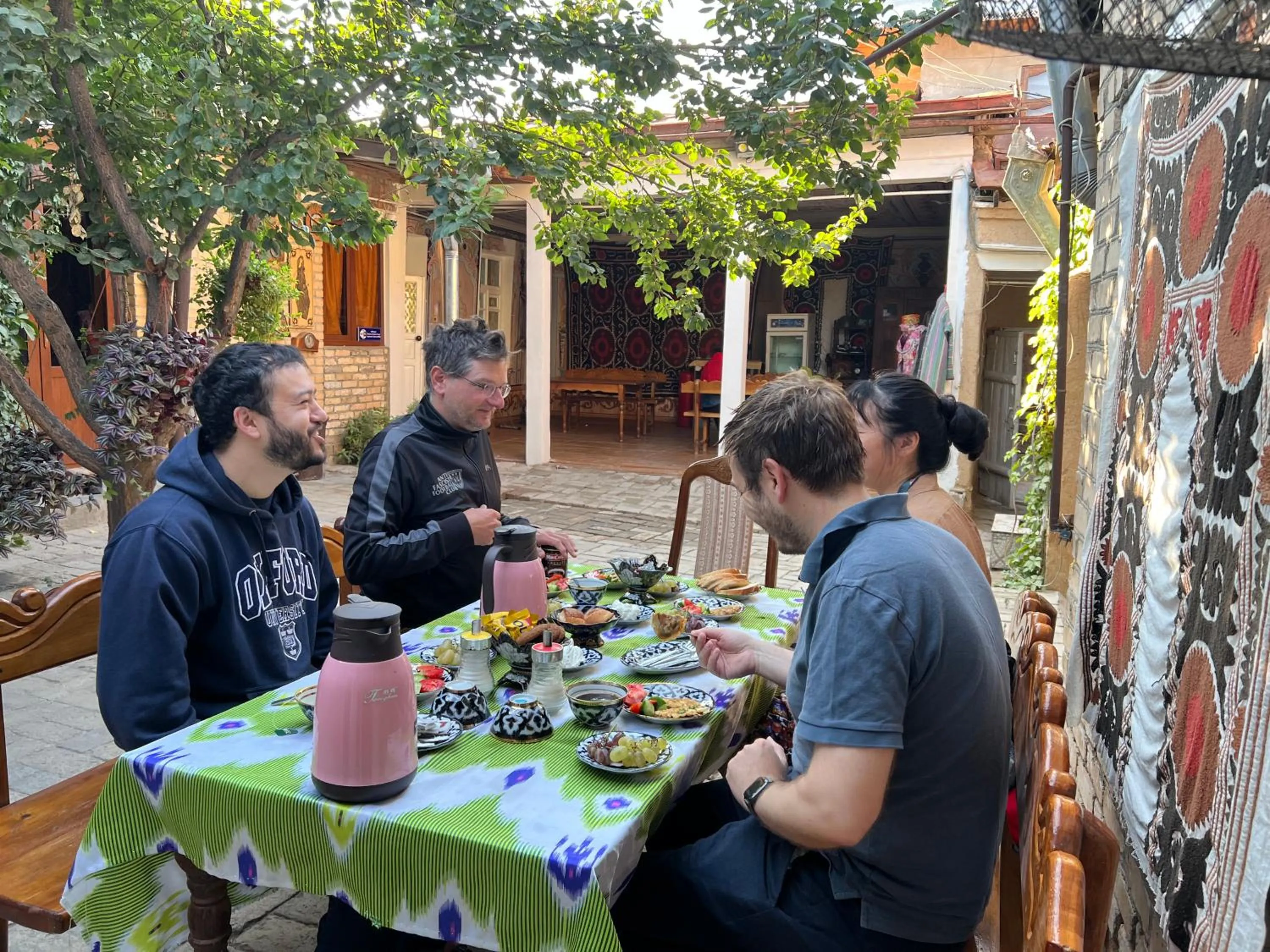 Breakfast in Reyhana Unique House
