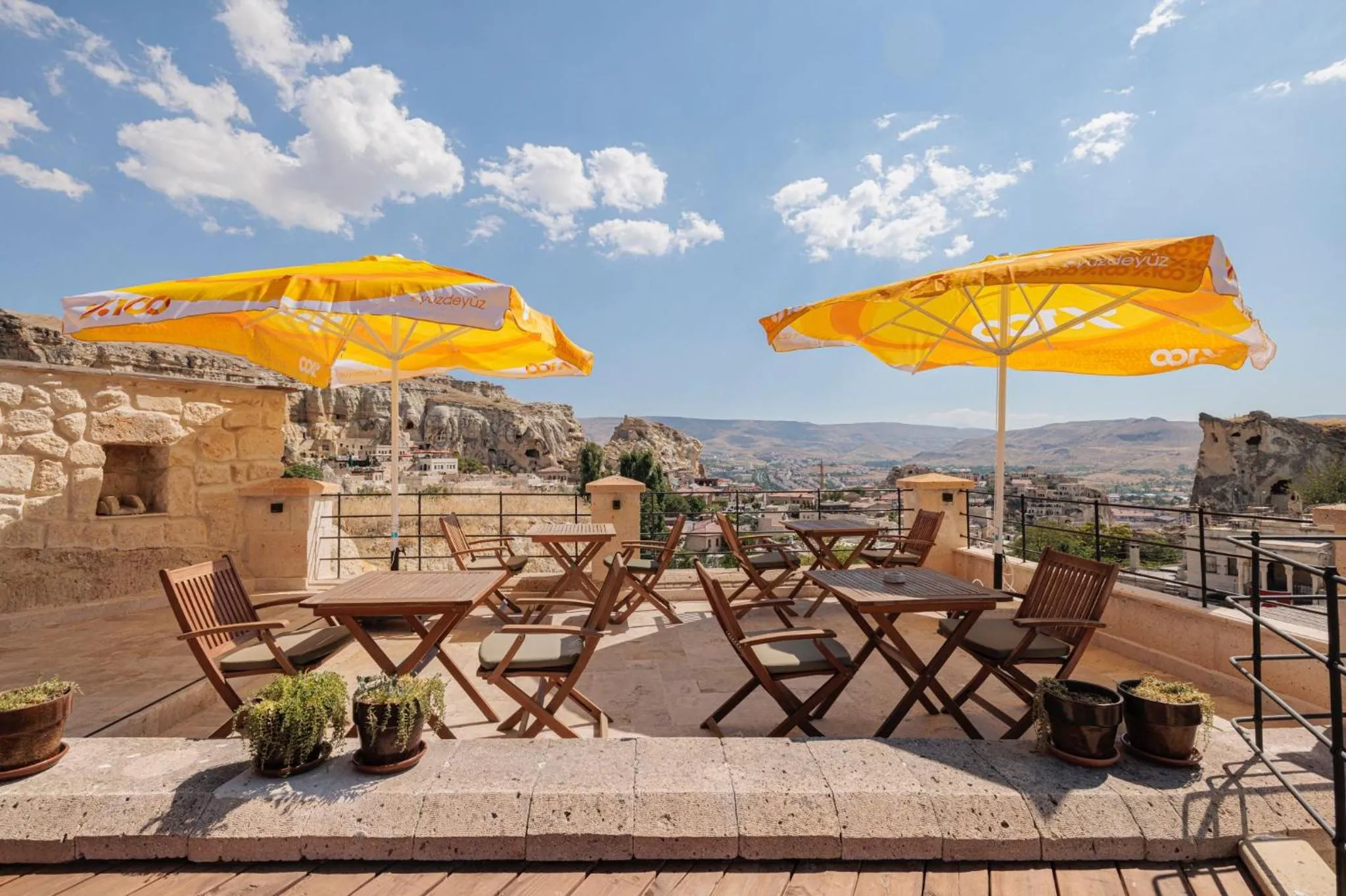 Balcony/Terrace in Canyon Cave Hotel