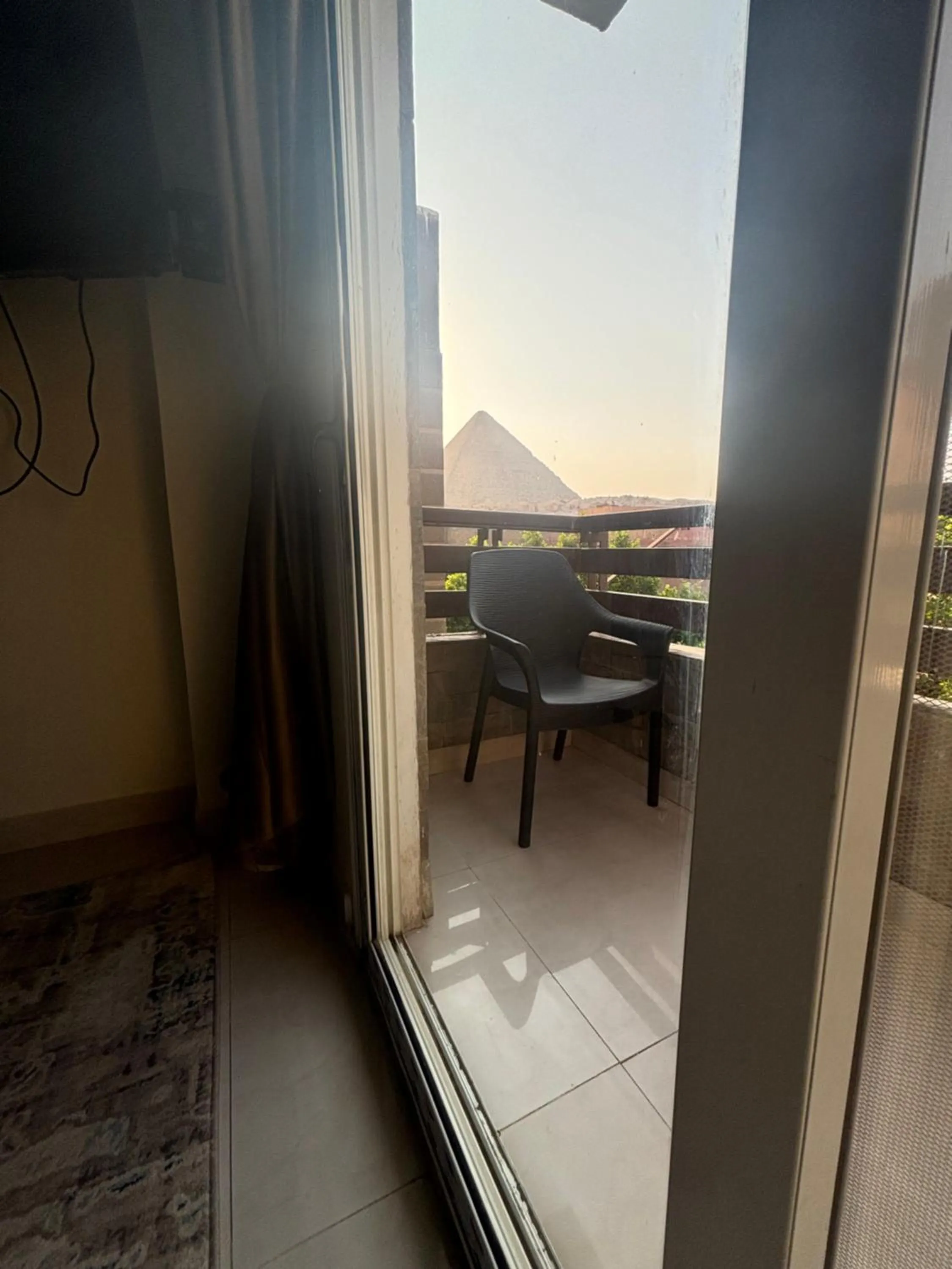 Bedroom in Solima Pyramids View