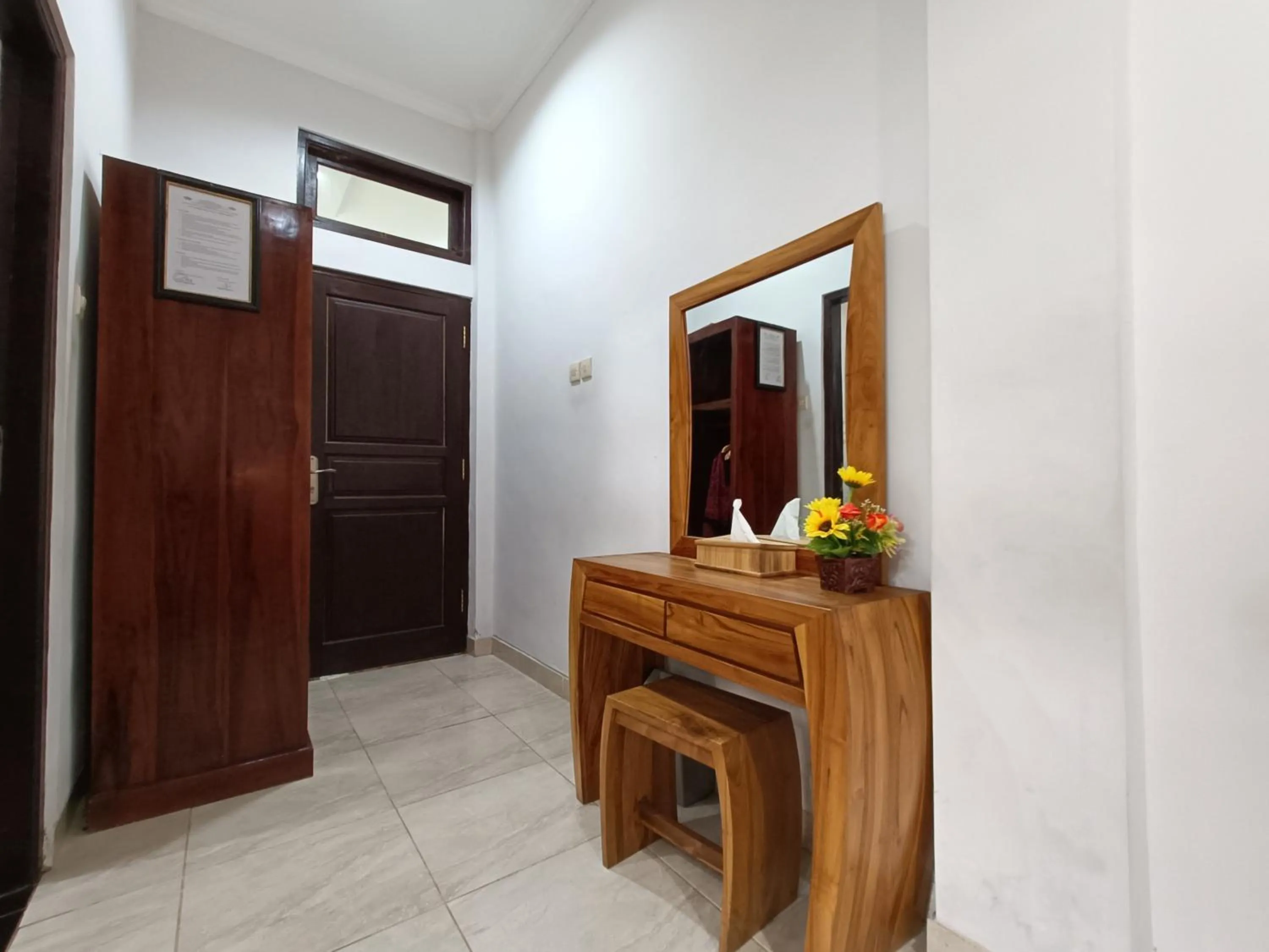 wardrobe in Wisata Bintang Hotel