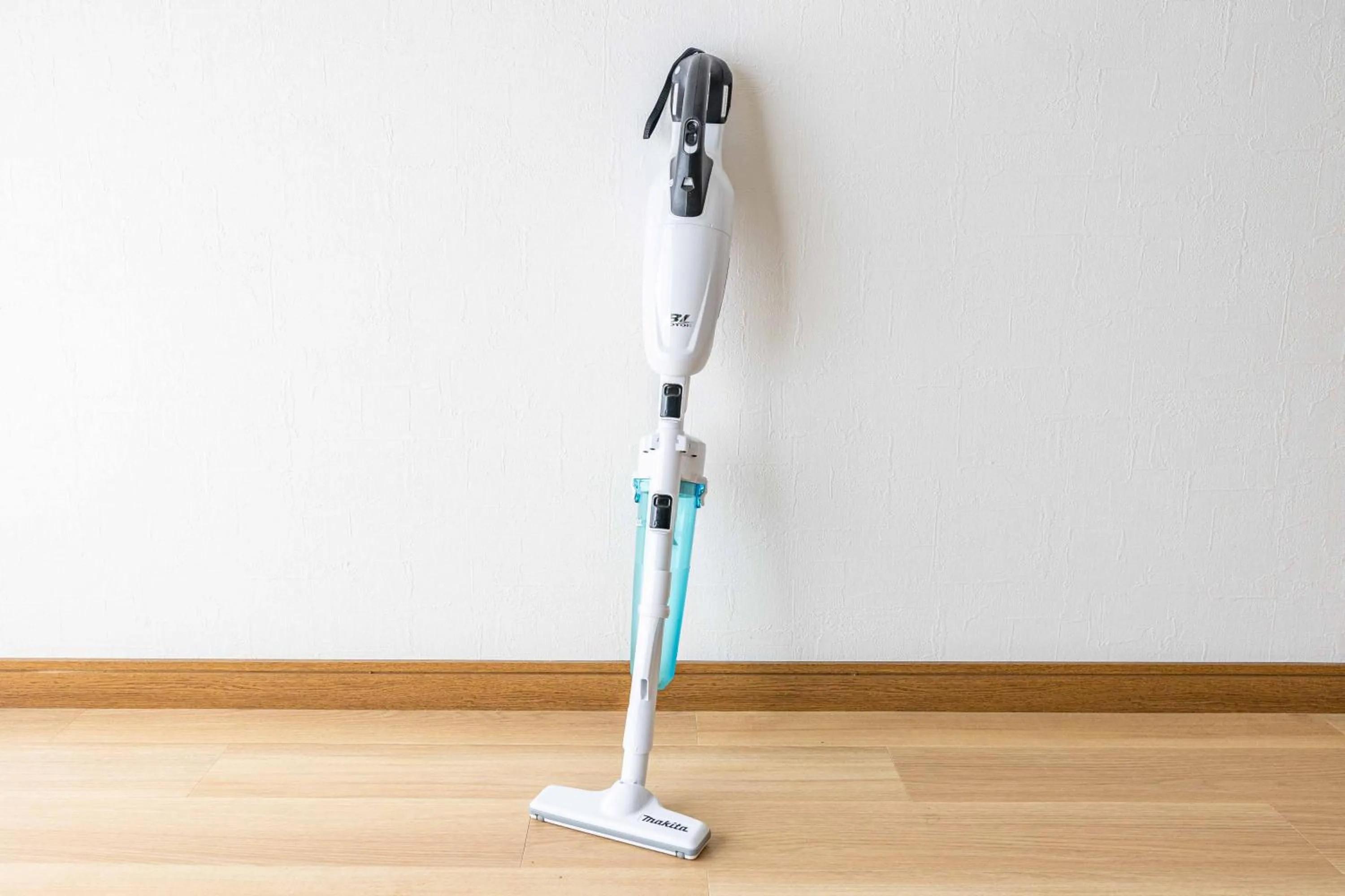 Text overlay in Azami Ann Maisonette