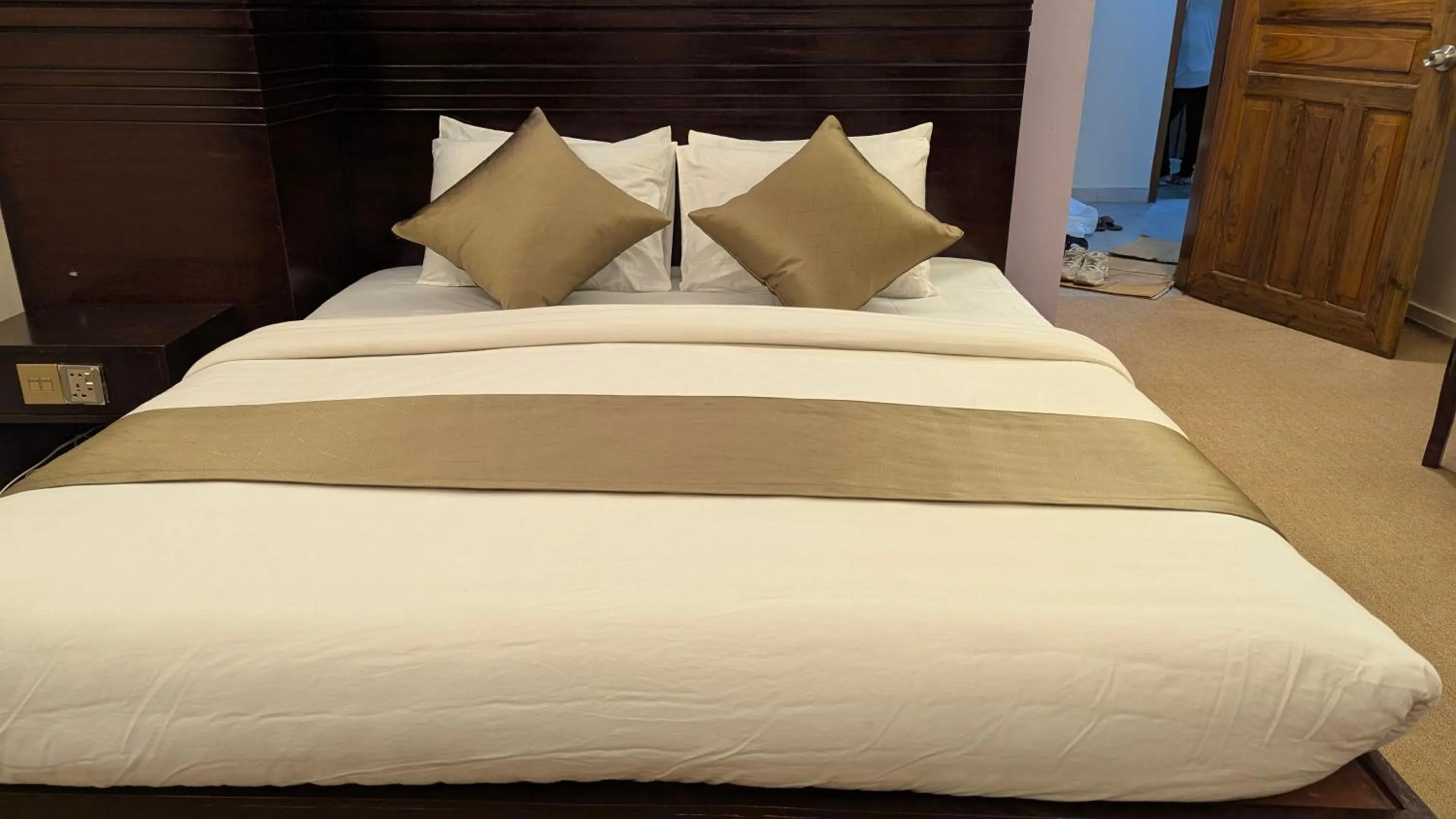 Bed in Hotel Royal Palm