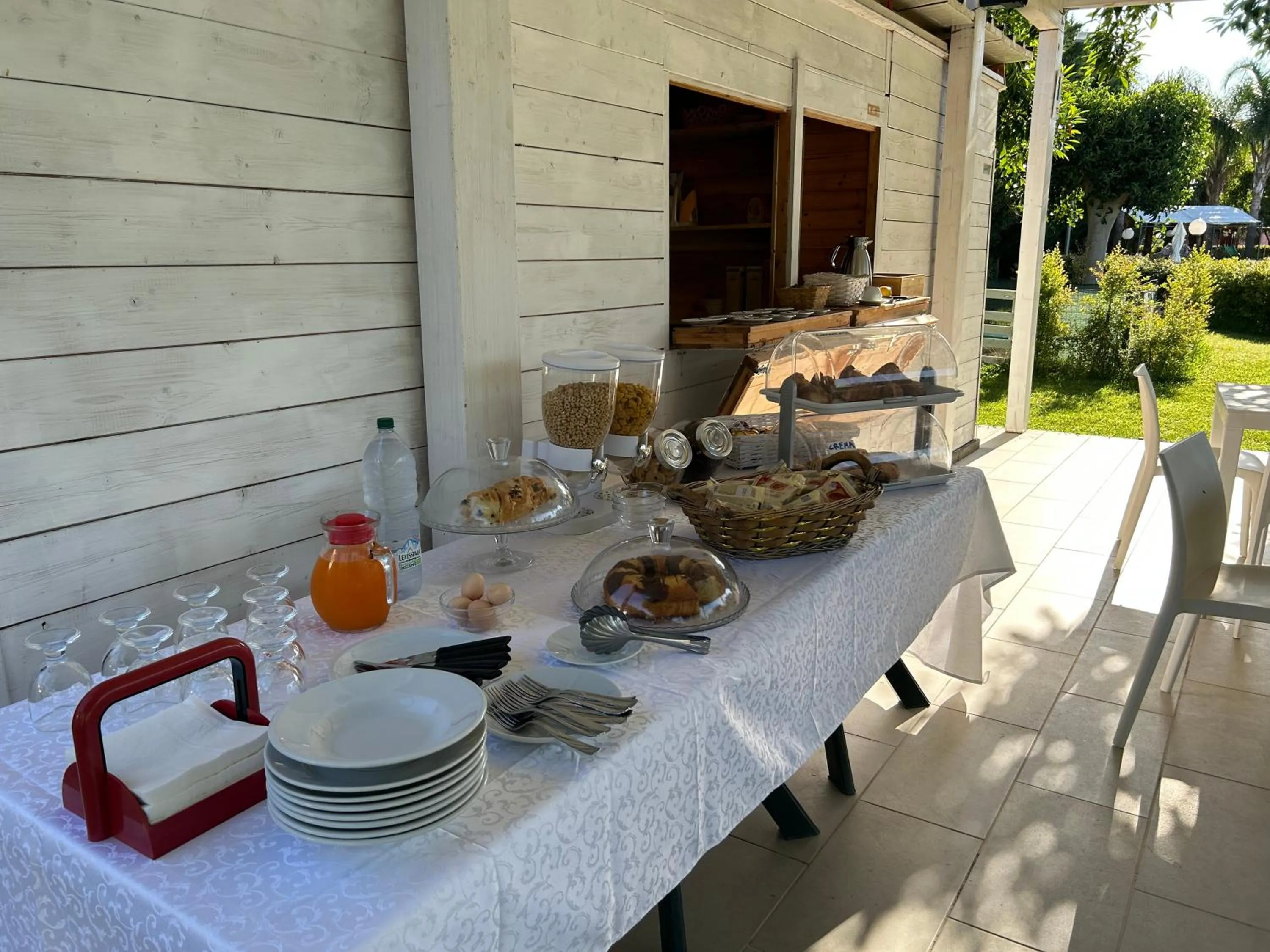 Food and drinks in Hotel Park