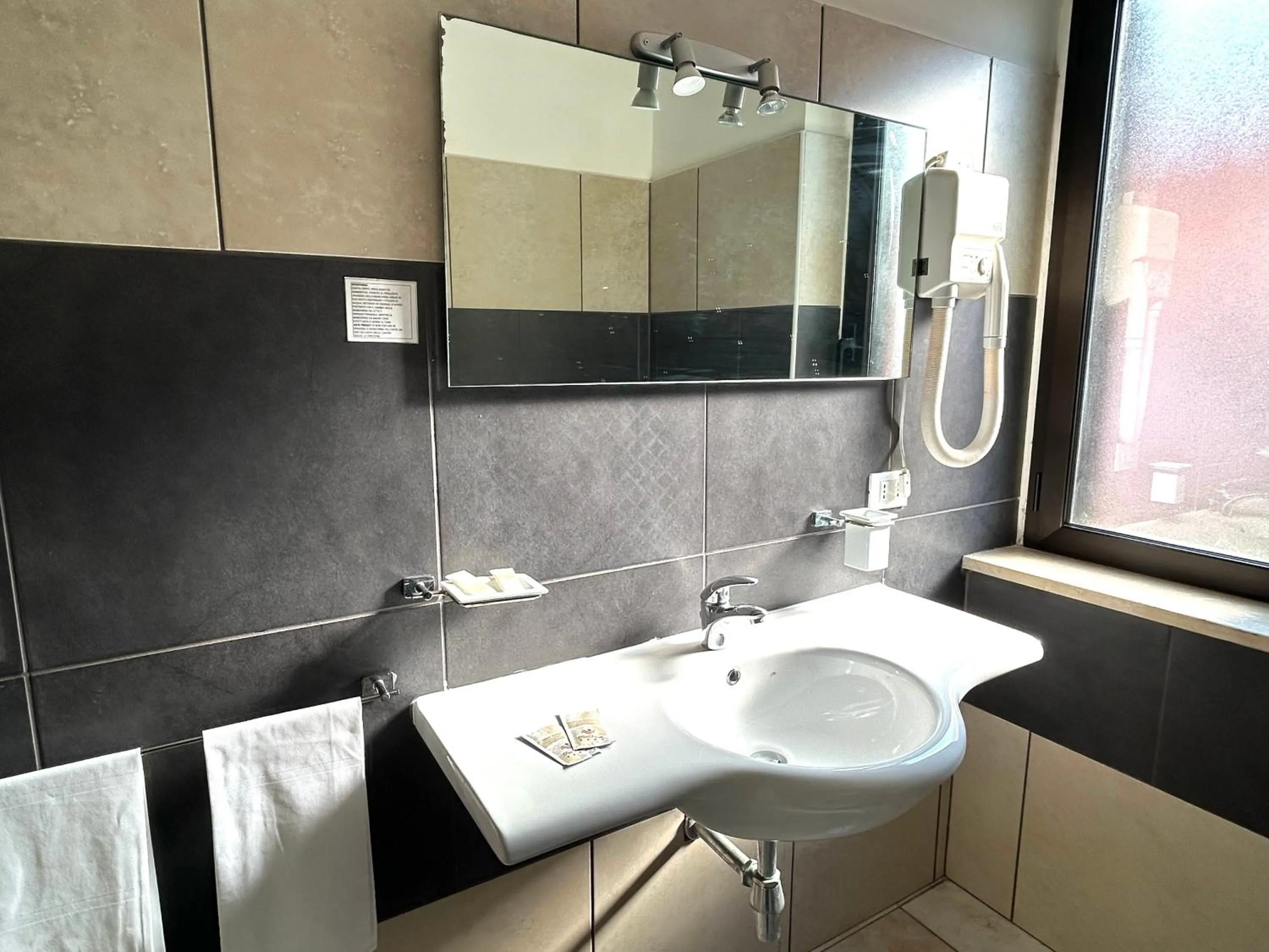 Bathroom in Hotel Park