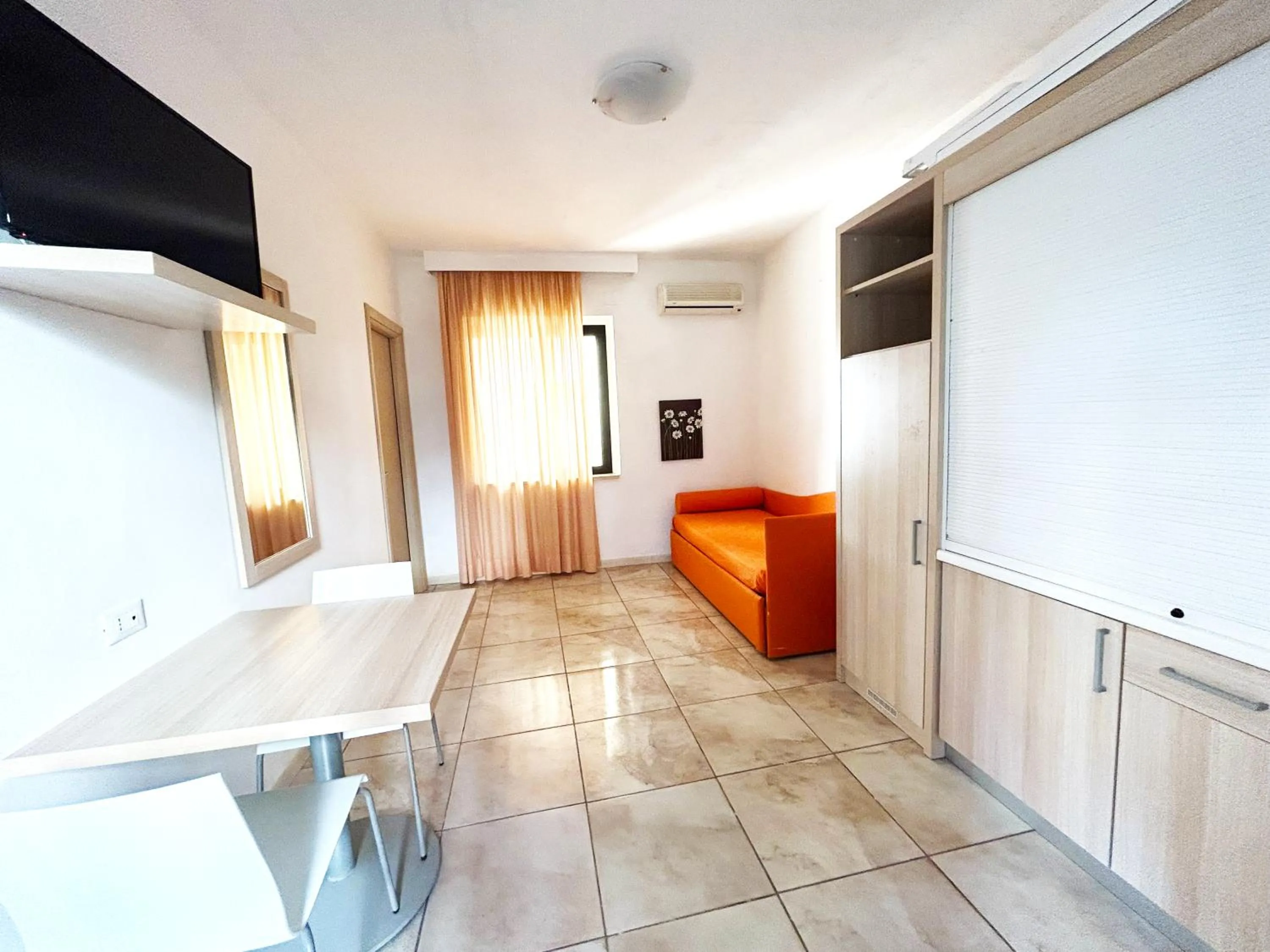 Photo of the whole room in Hotel Park