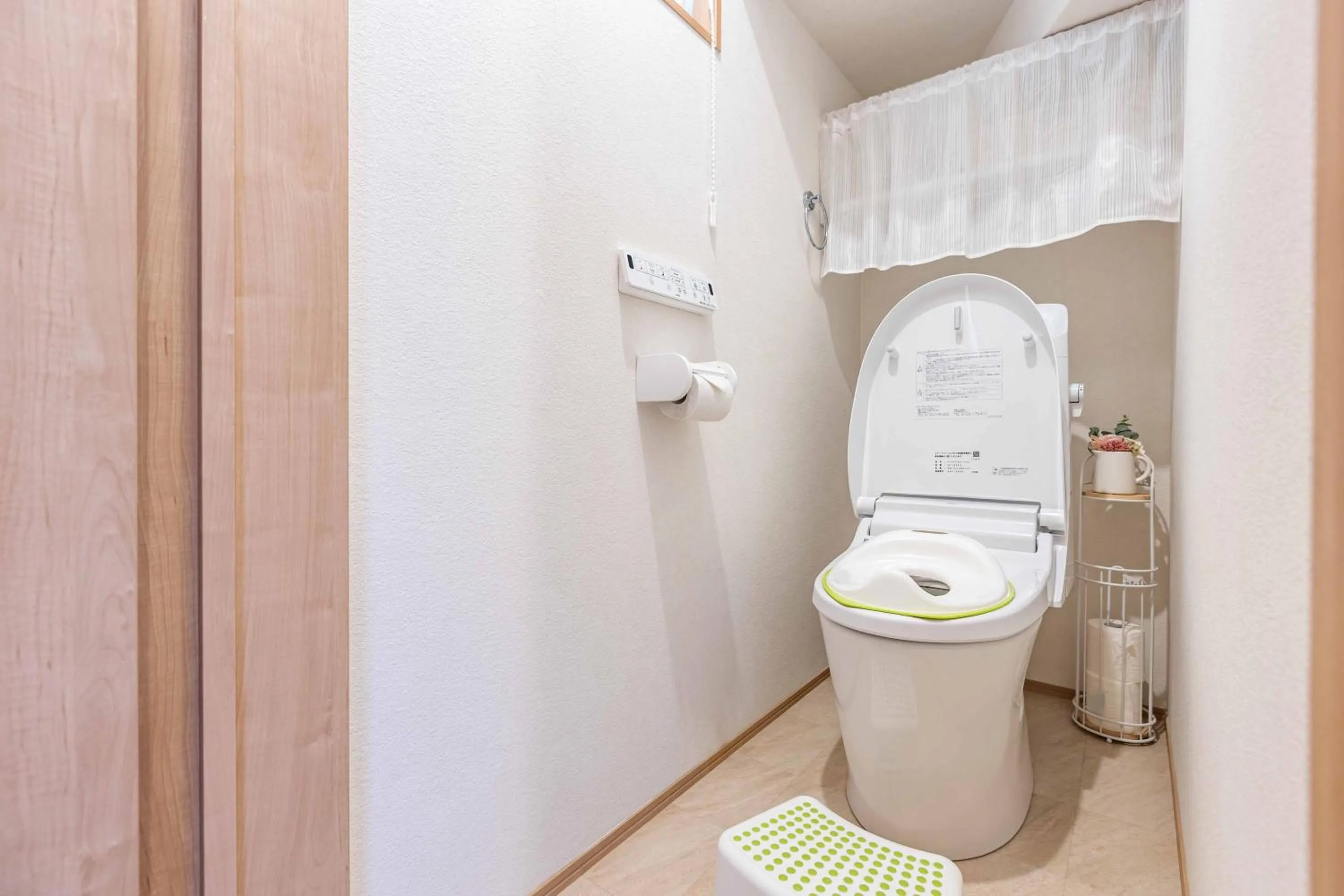 Toilet in PEACE OF REST SHIRAHAMA