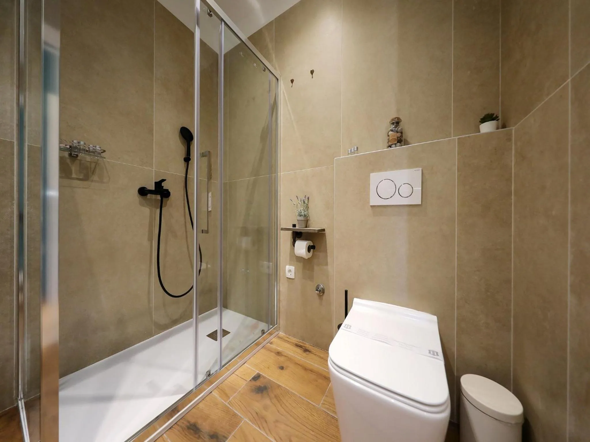 Aldo Apartments Center