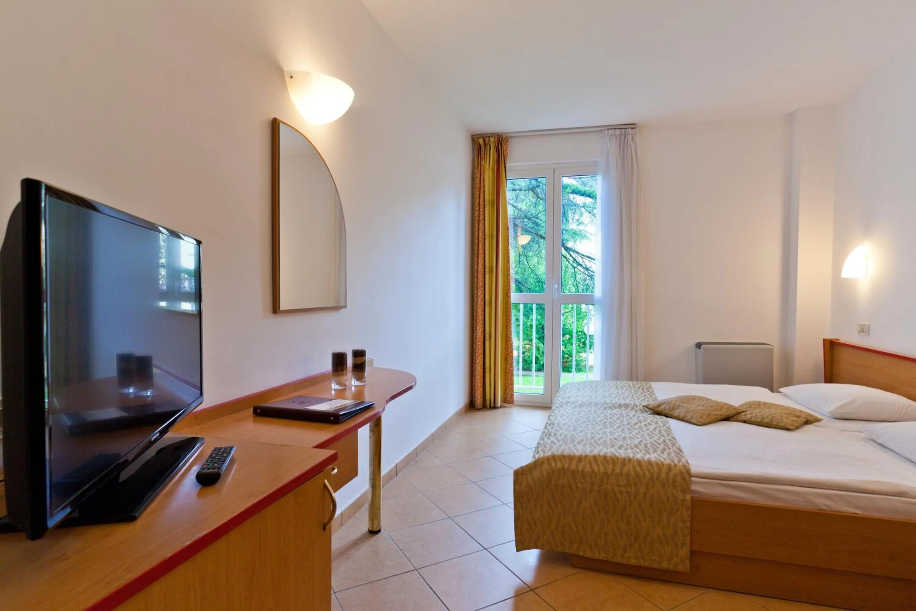 Photo of the whole room, Bed in Villa Lovorka - Hotel Resort Dražica