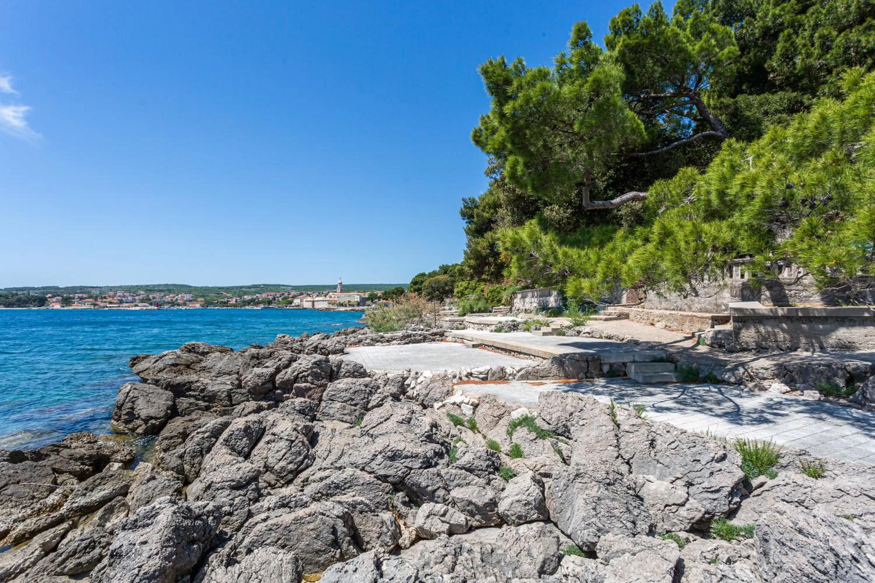 Beach in Villa Lovorka - Hotel Resort Dražica