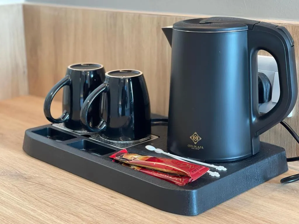Coffee/tea facilities in DJ Citi Plaza Hotel & Suites