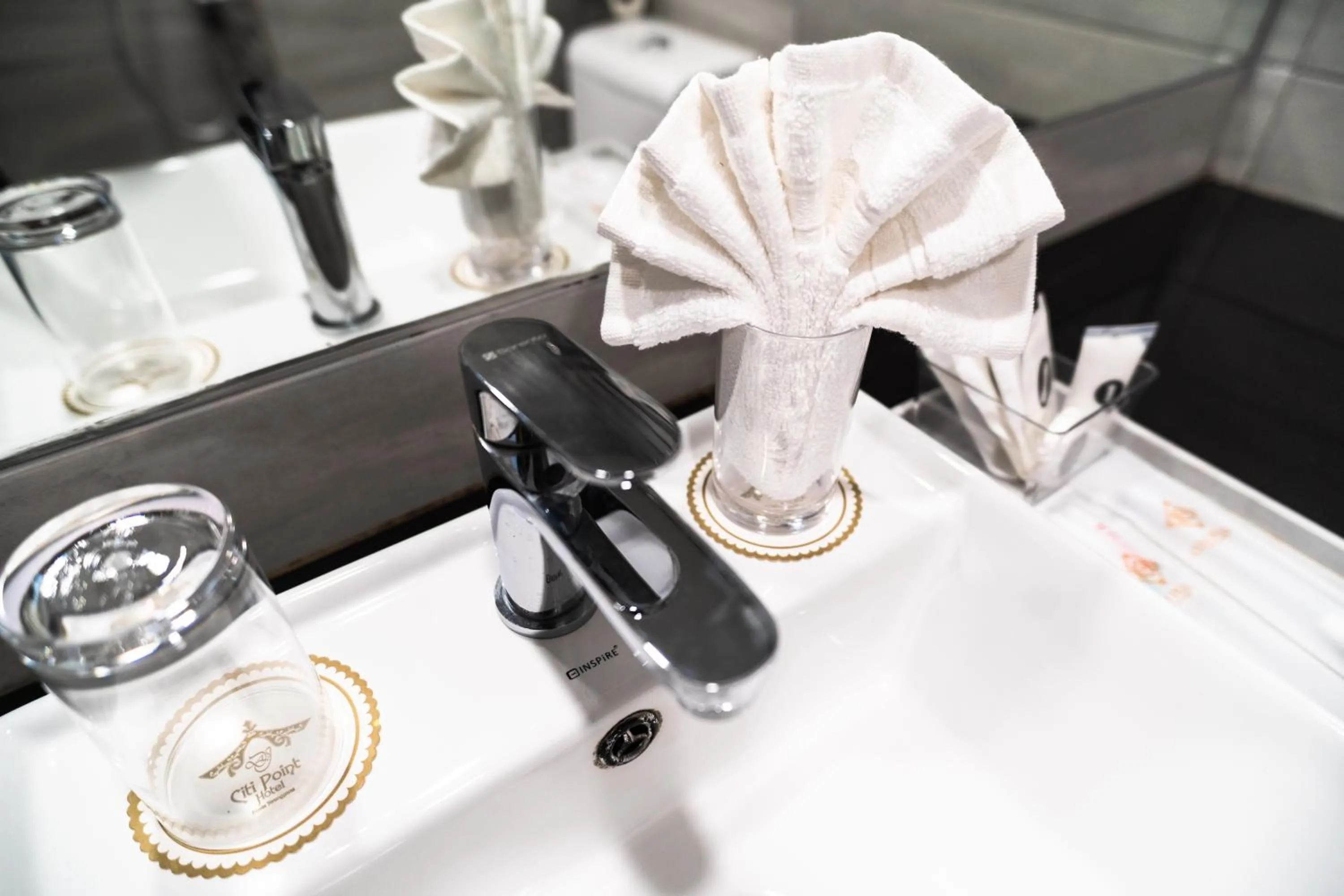 Bathroom in DJ Citi Plaza Hotel & Suites