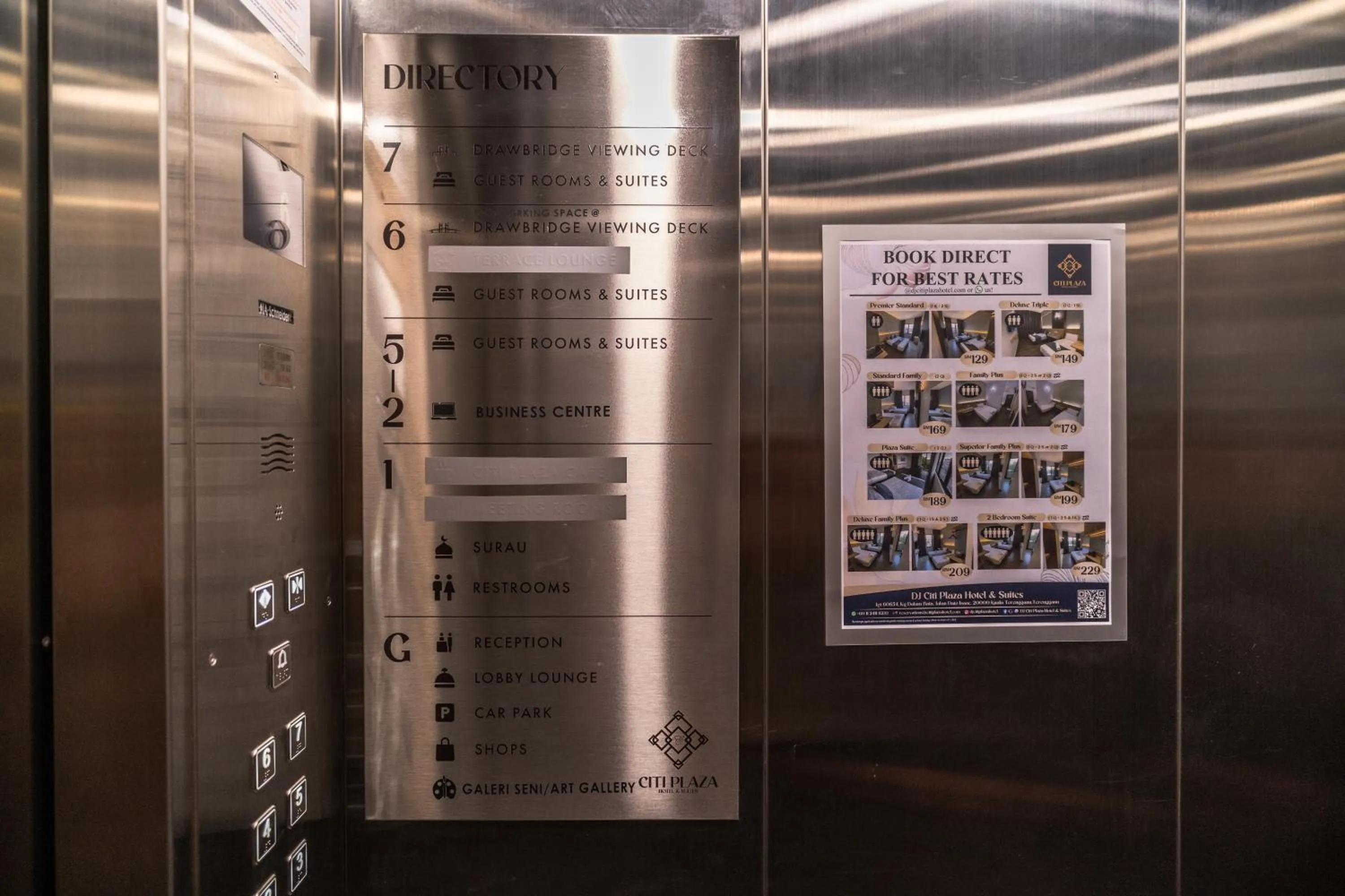 elevator in DJ Citi Plaza Hotel & Suites