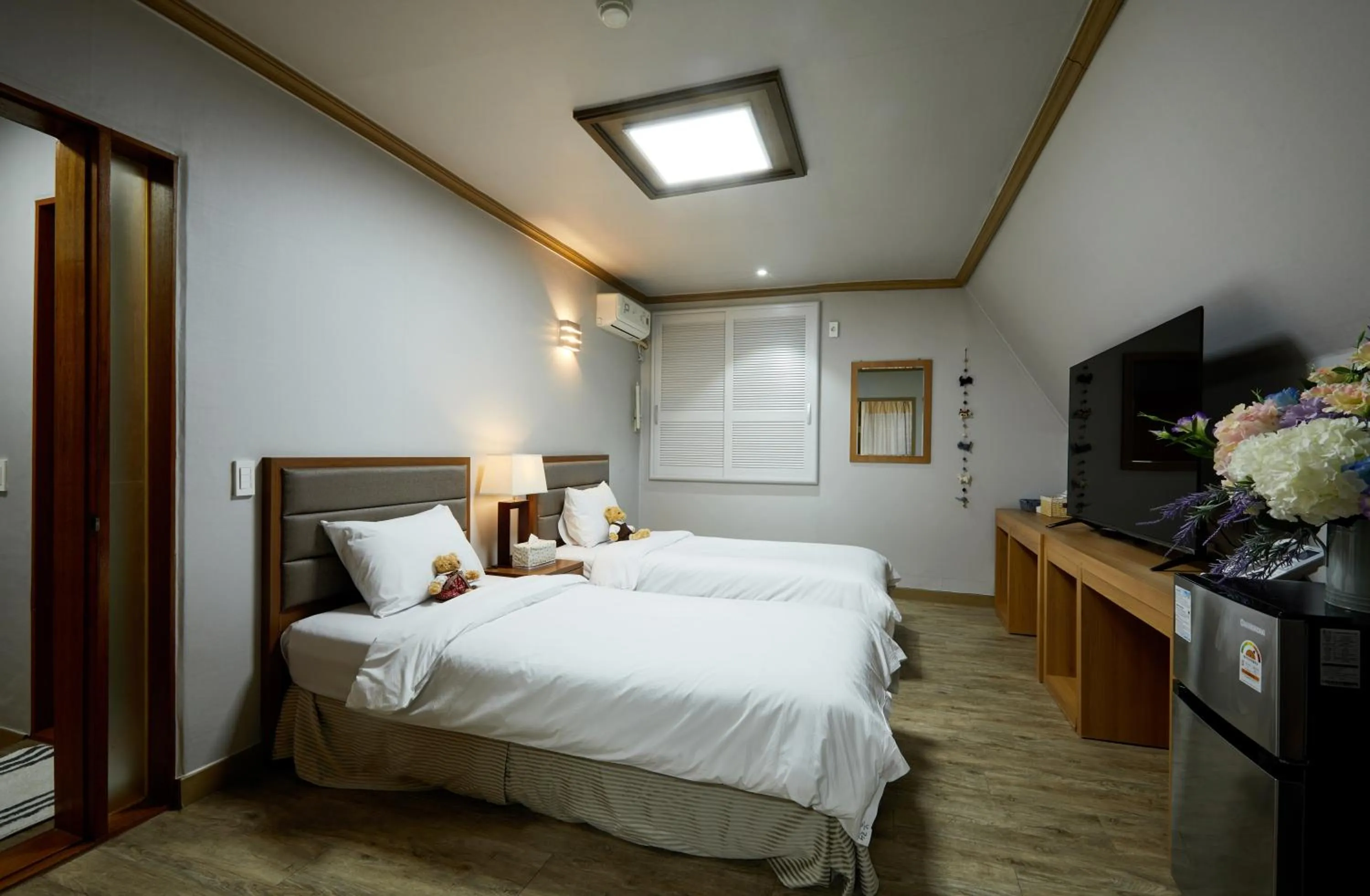 Bed in California Hotel