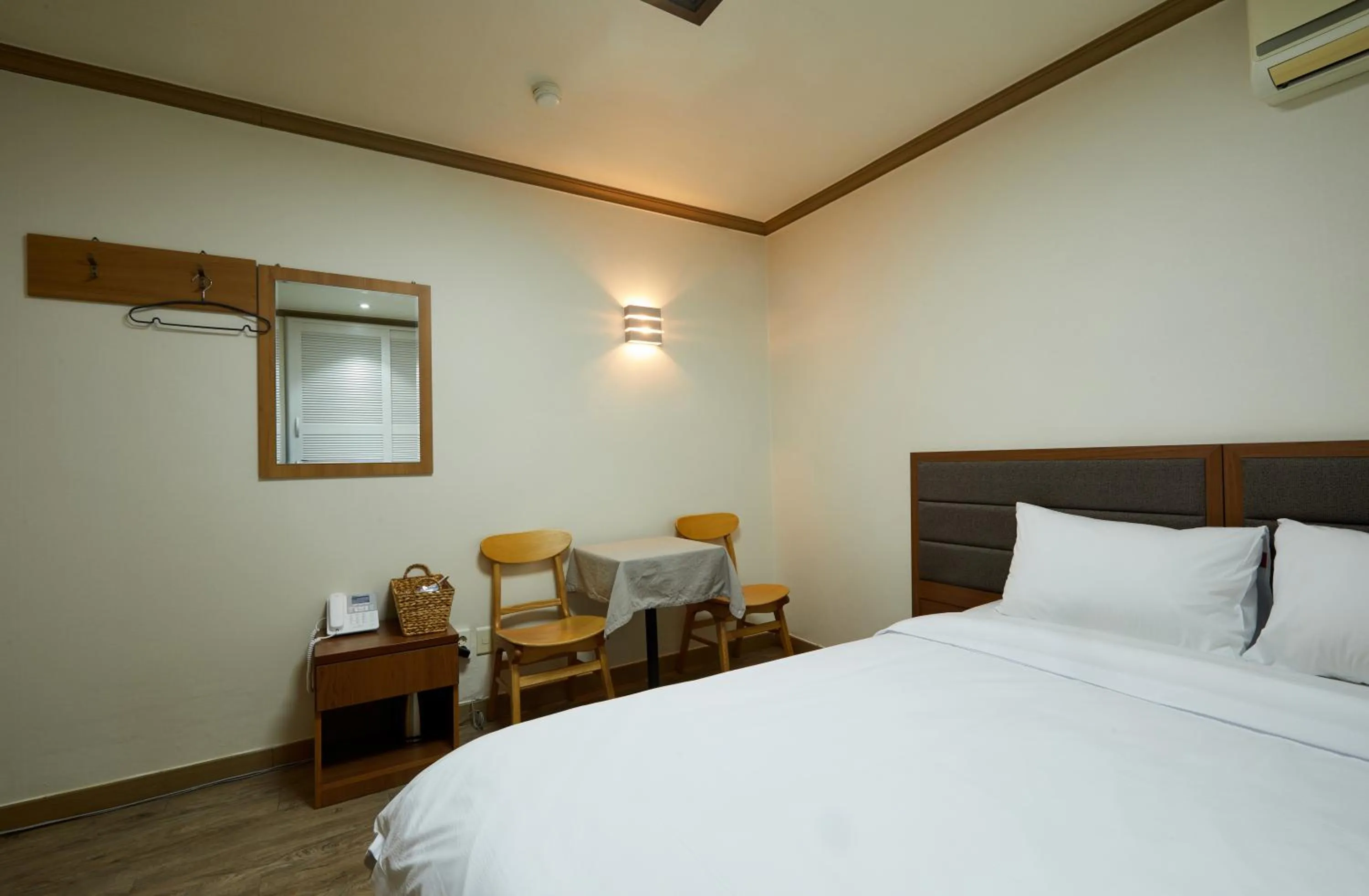 Bed in California Hotel