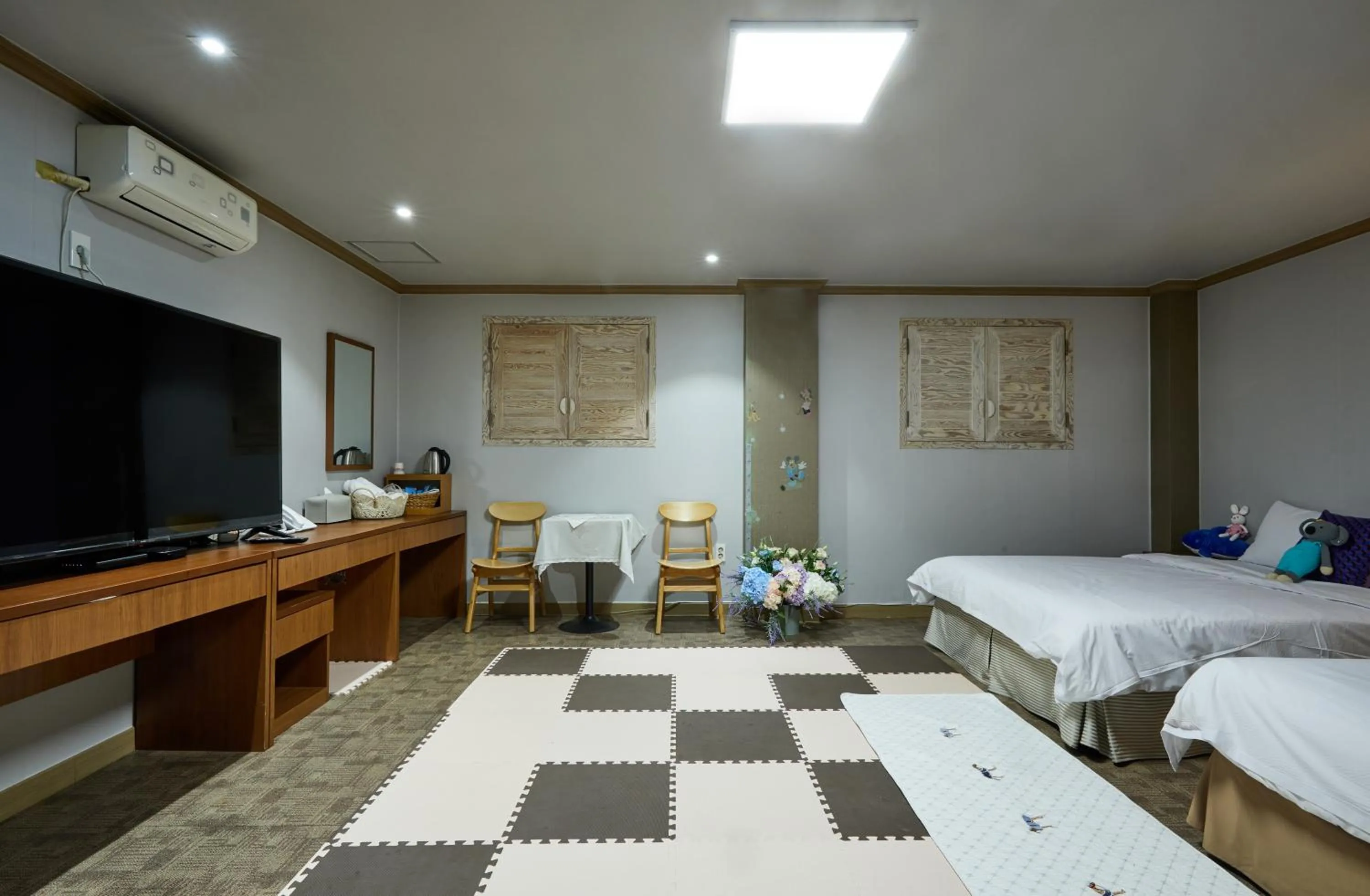 Bed in California Hotel