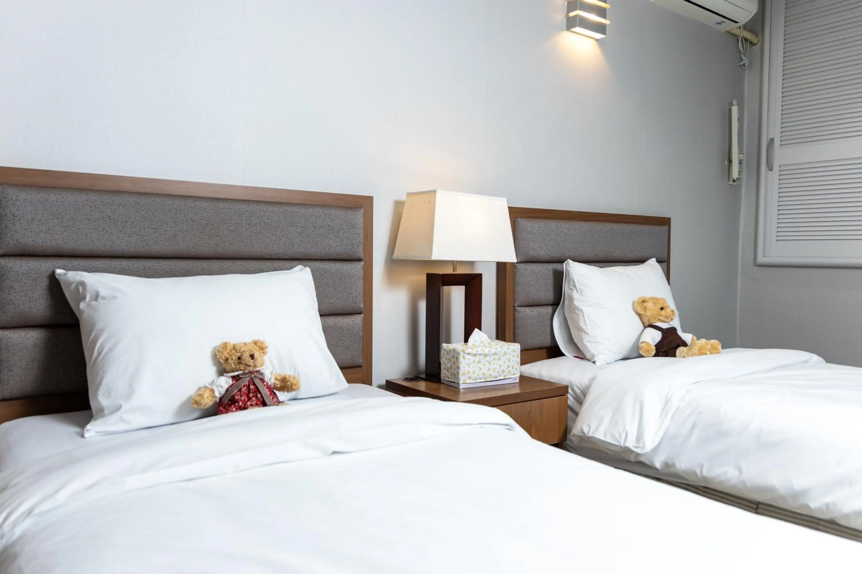 Bedroom, Bed in California Hotel