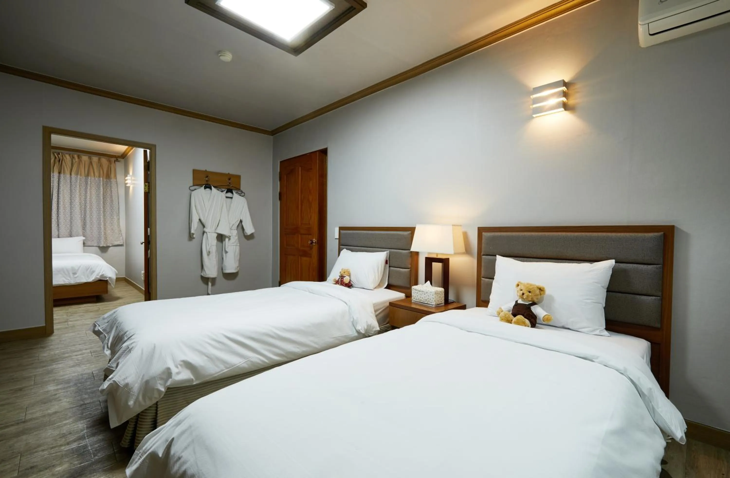 Bed in California Hotel