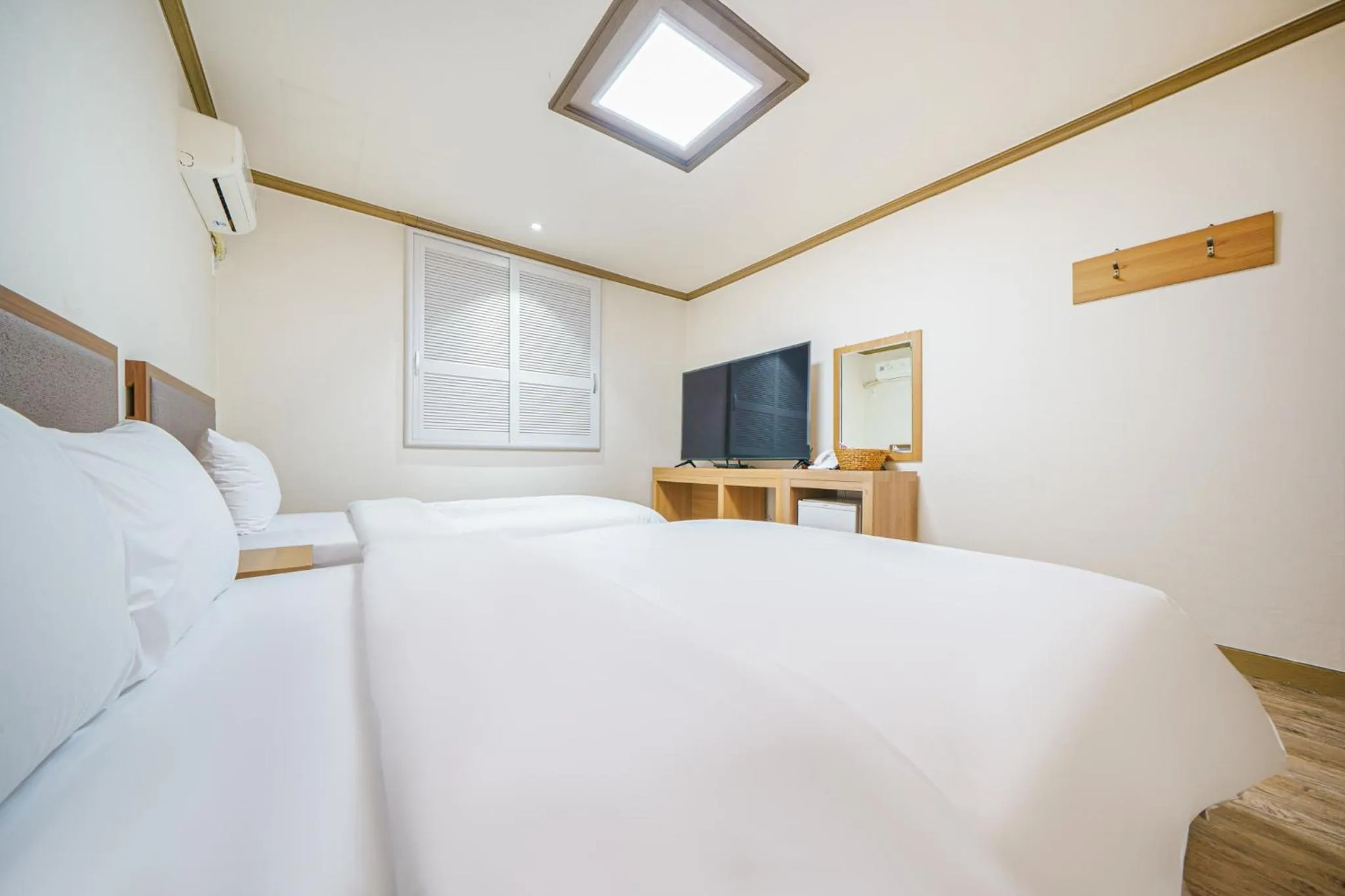 Bed in California Hotel