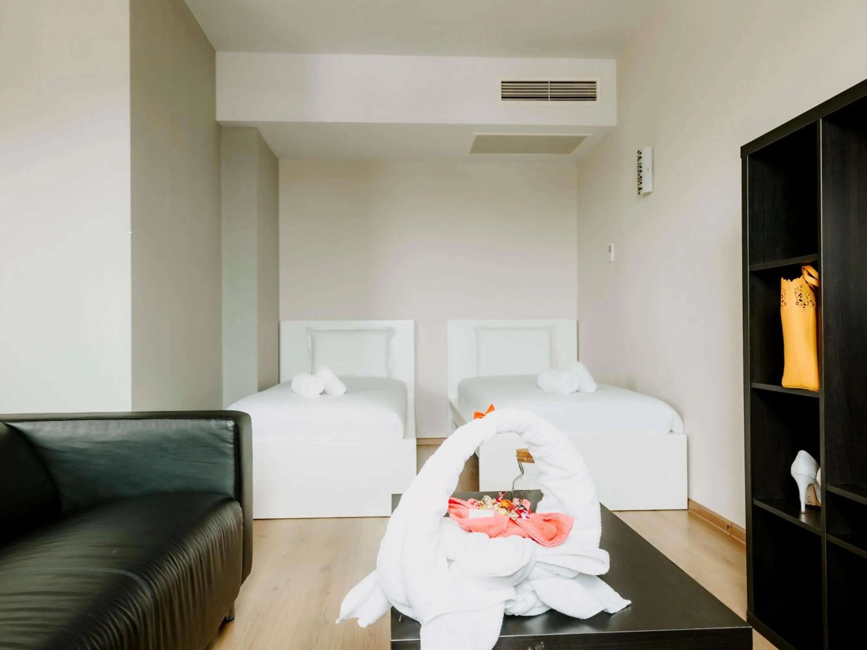 Bedroom, Bed in Ibis Sofia Airport Hotel