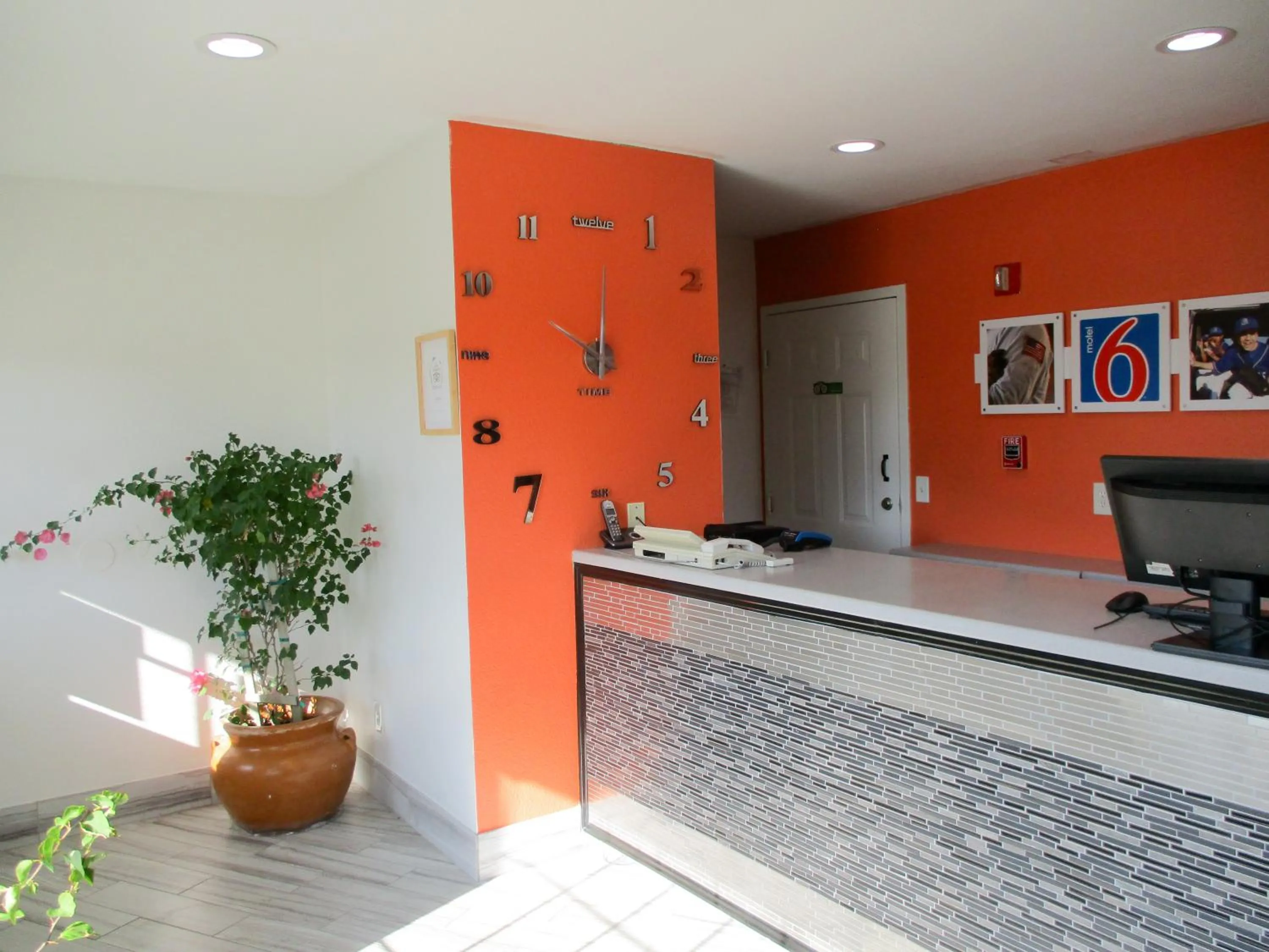 Lobby or reception in Savannah Garden Inn