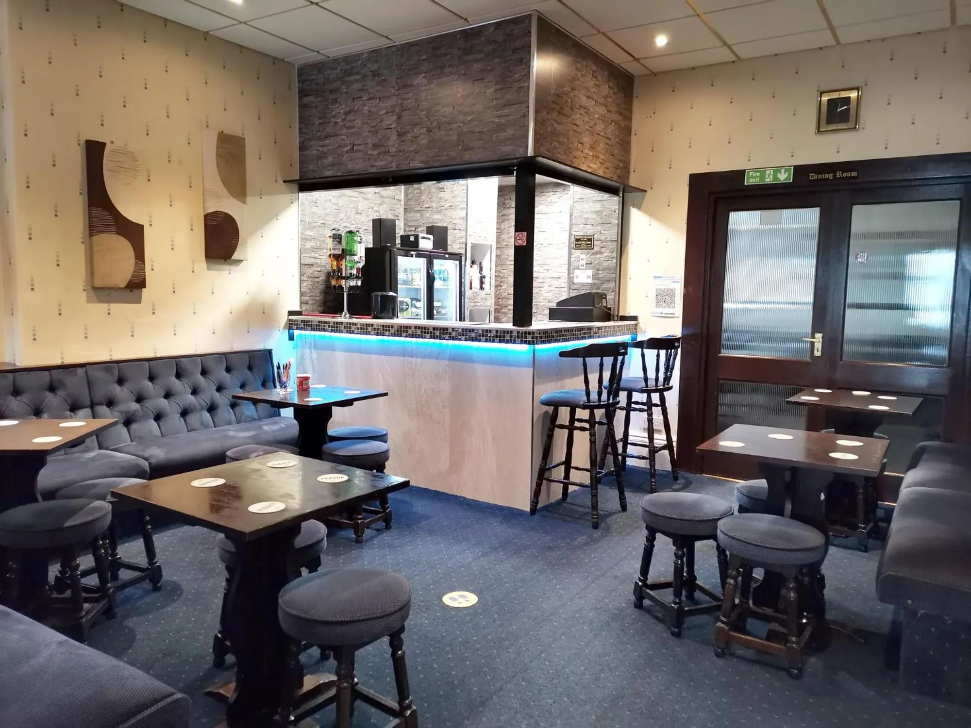 Lounge or bar in Sherwood Hotel