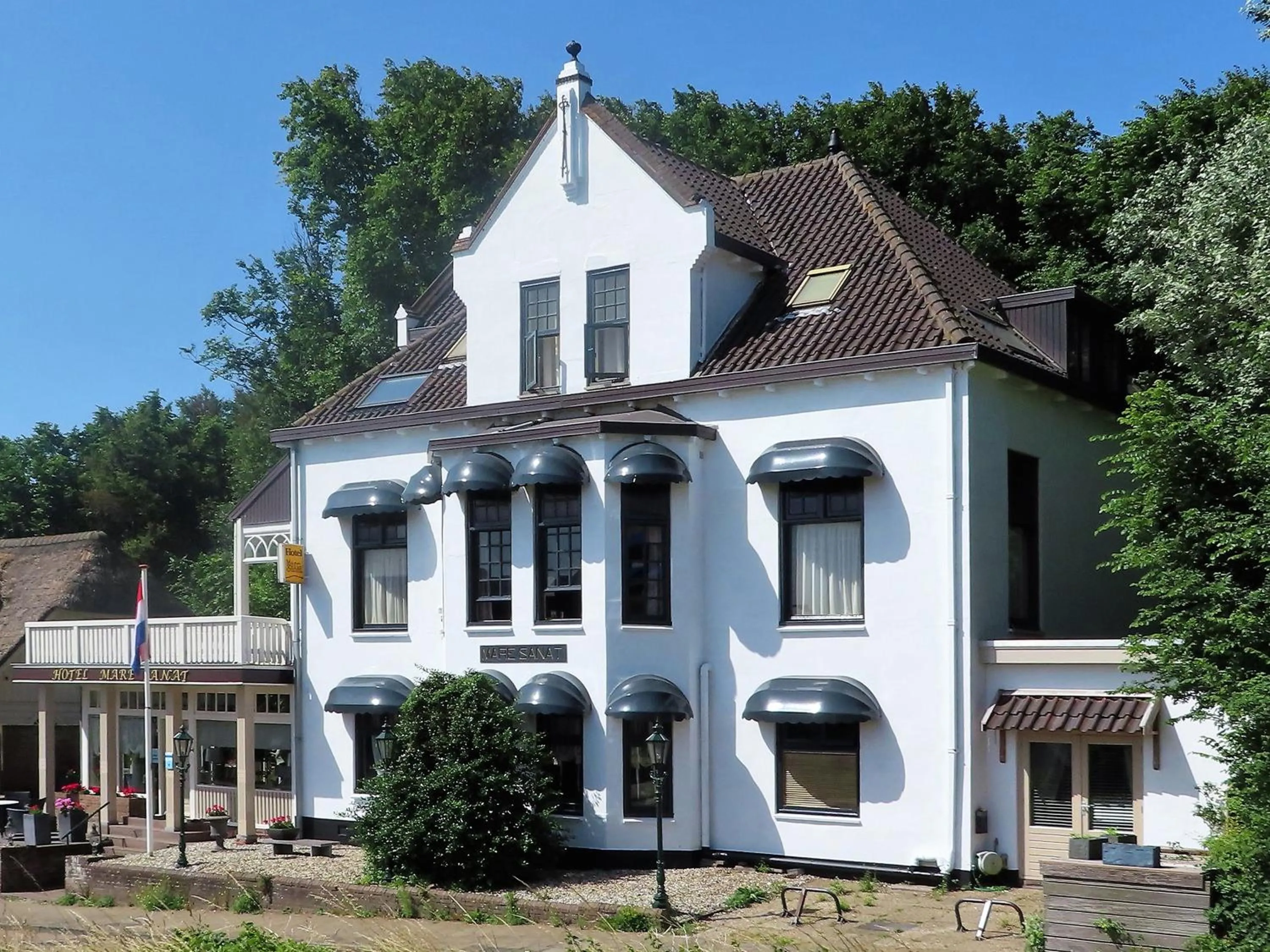 Property building in Mare Sanat