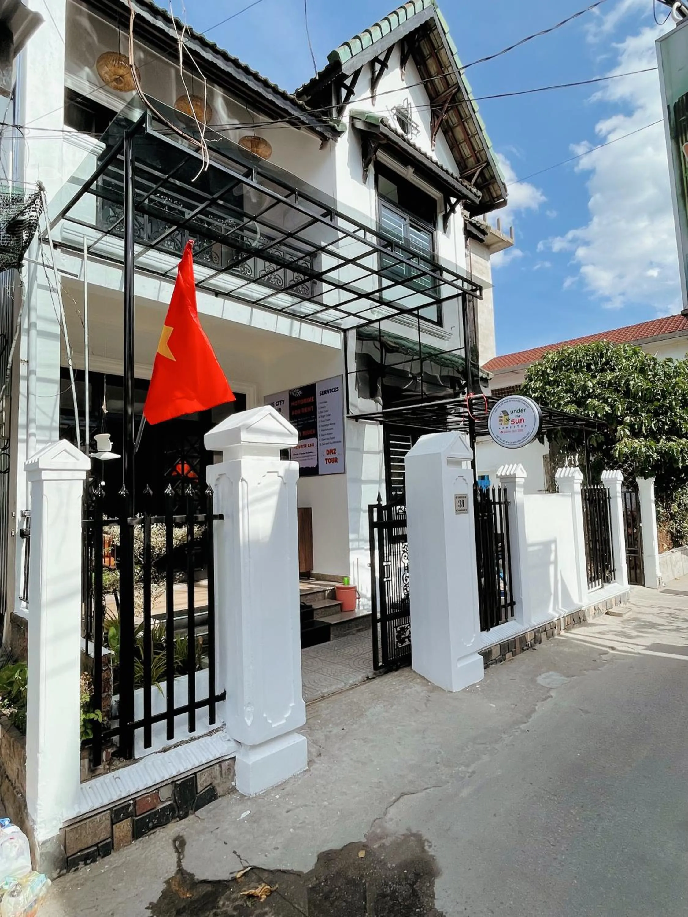 Property building in Under the Sun Homestay