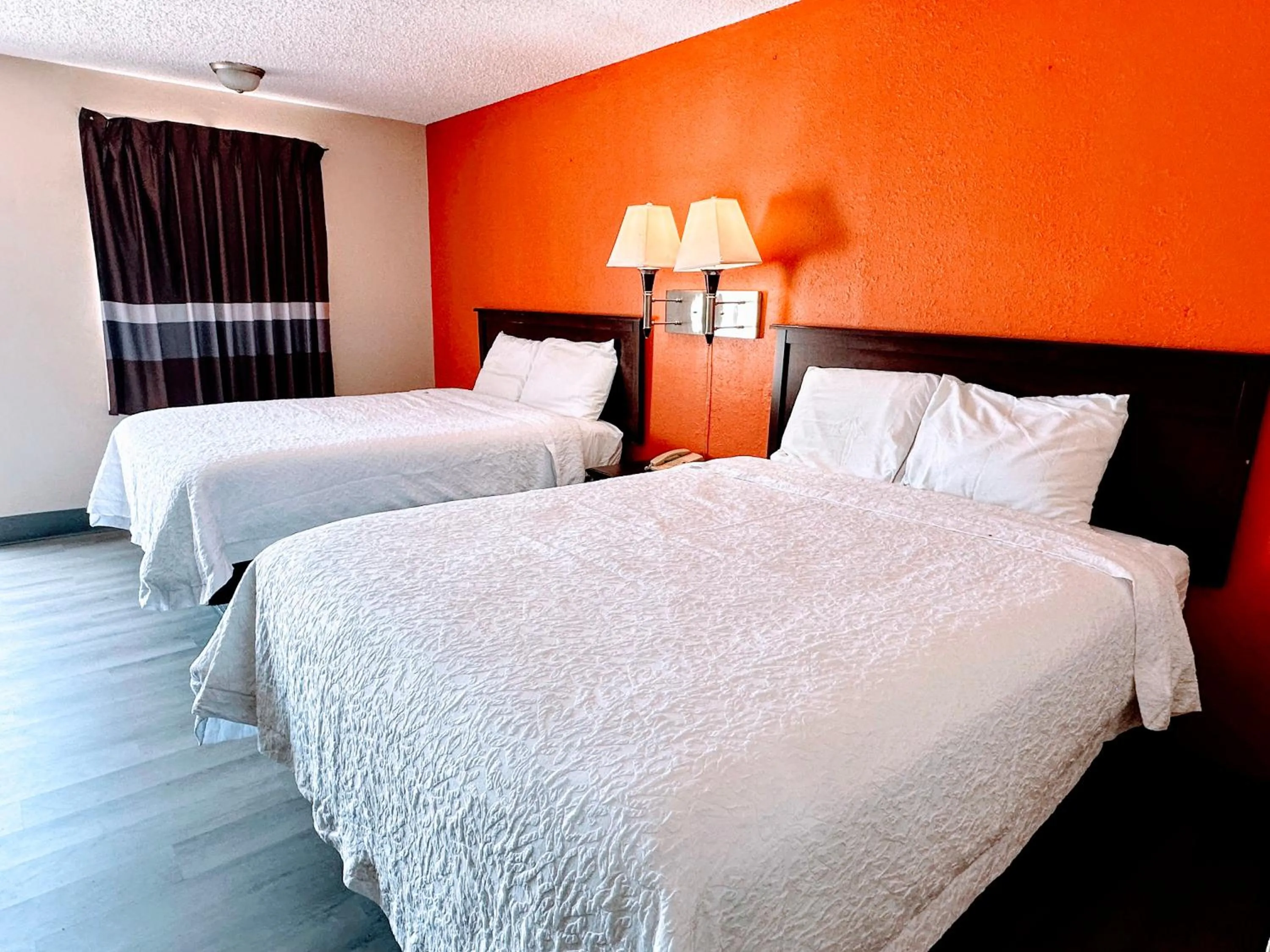 Bed in Relax Inn Henryetta